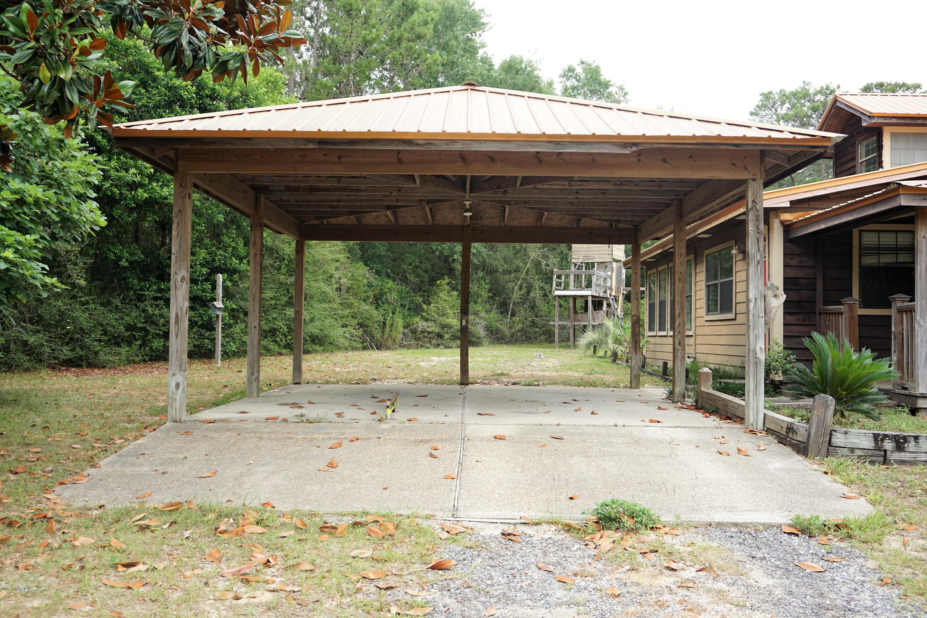 RUSTLING PINES - Residential