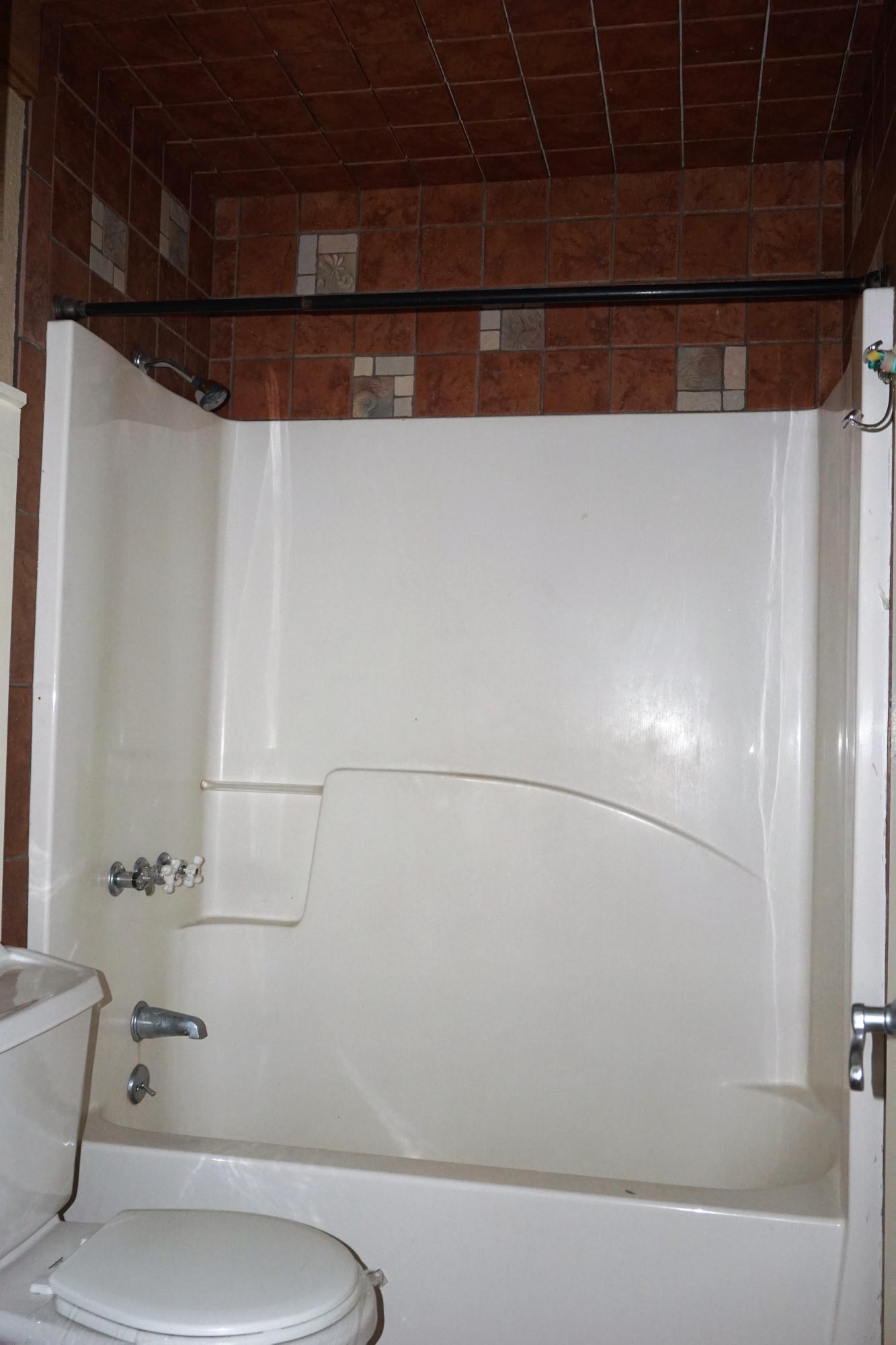 RUSTLING PINES - Residential