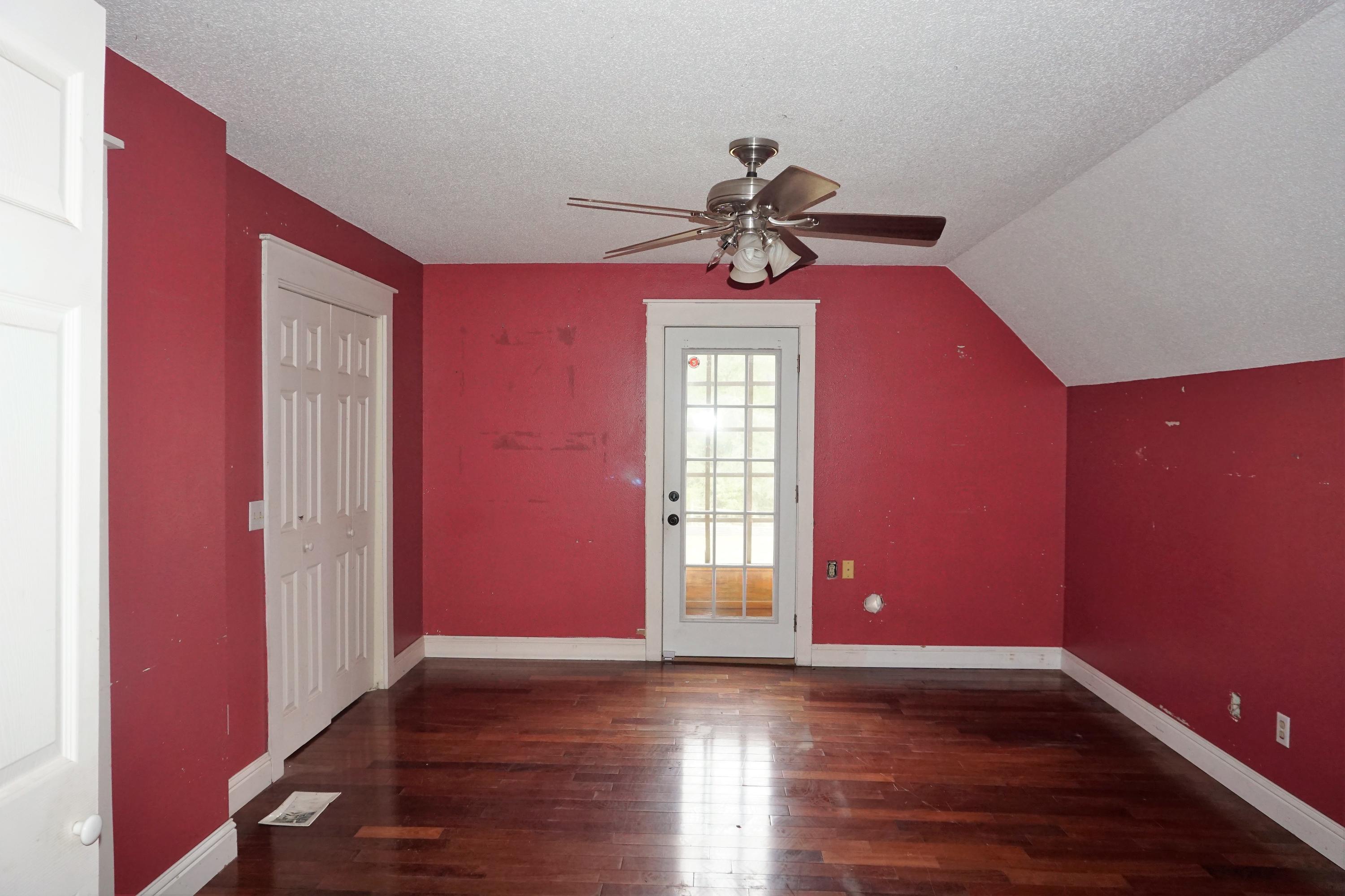 RUSTLING PINES - Residential