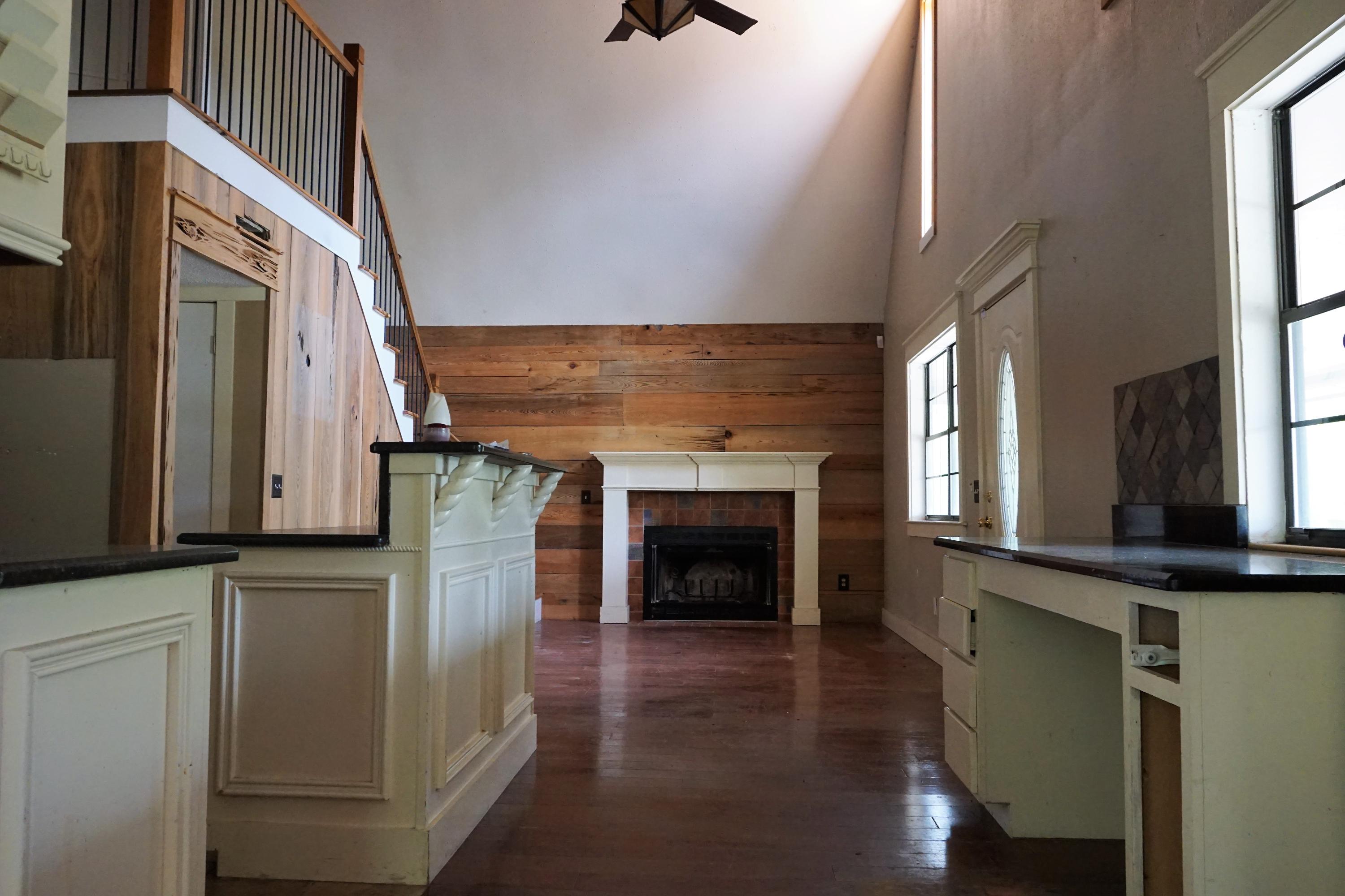 RUSTLING PINES - Residential