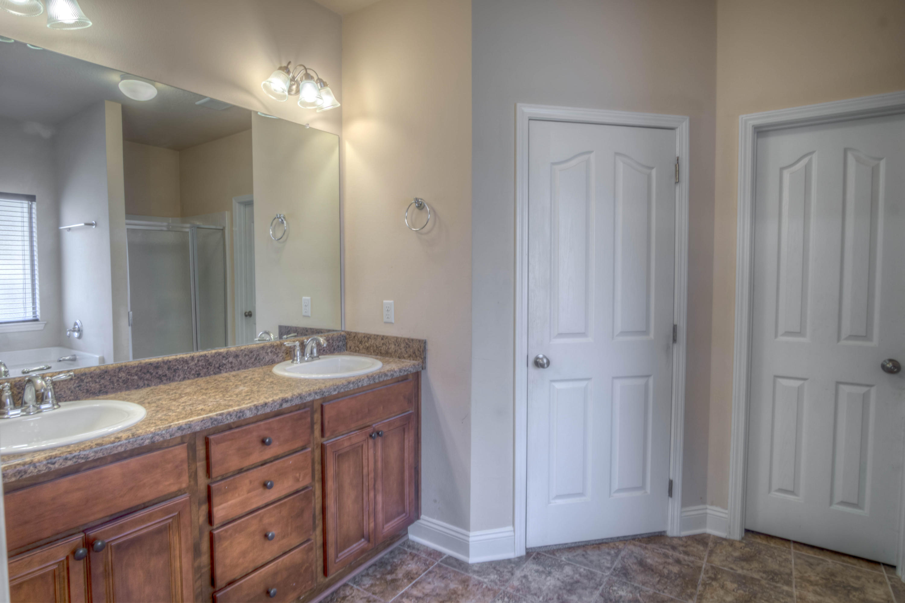 RUSTIC RIDGE - Residential