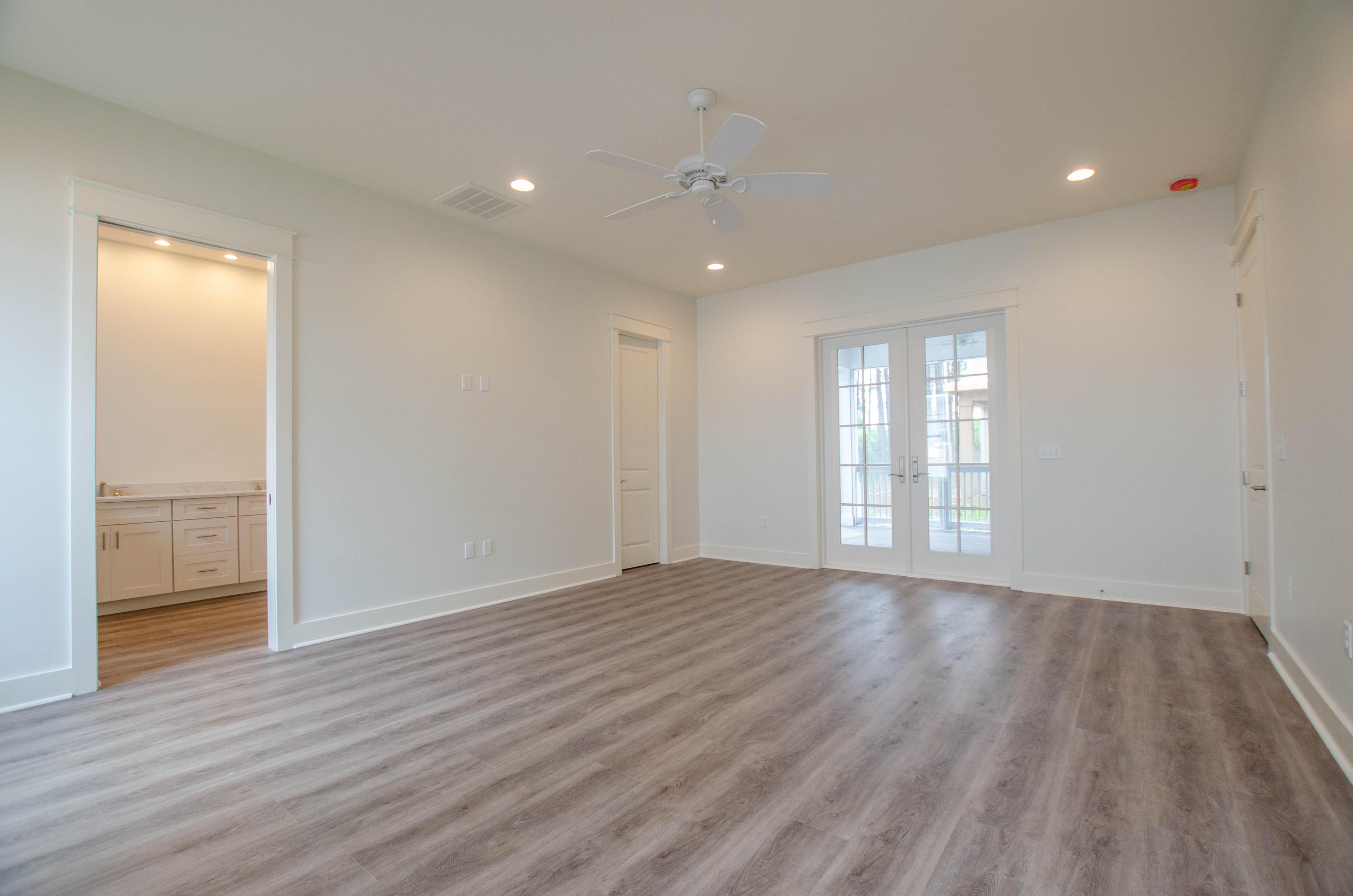 Lot 5, Block E, DUNE ALLEN 1ST ADDITION - Residential