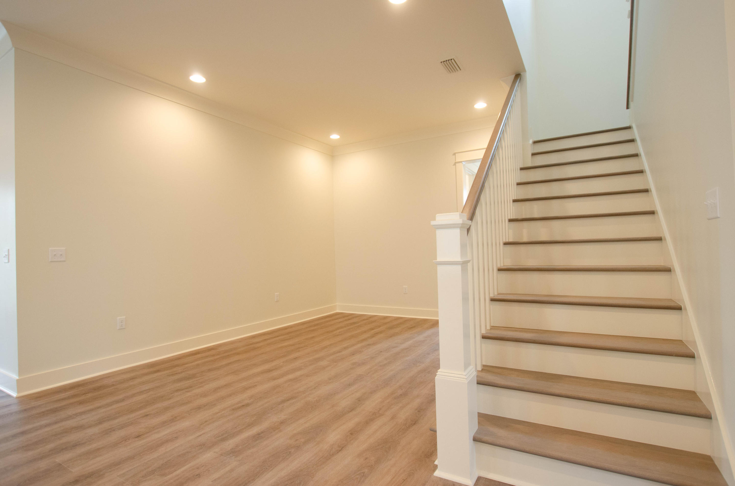 Lot 5, Block E, DUNE ALLEN 1ST ADDITION - Residential