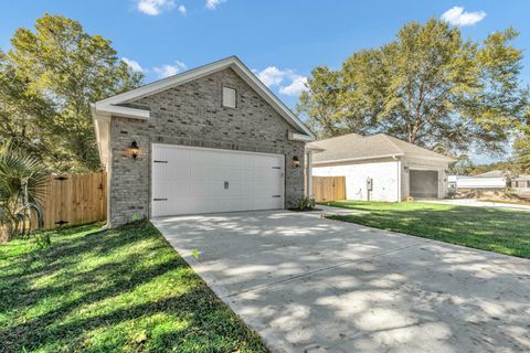 A home in Niceville