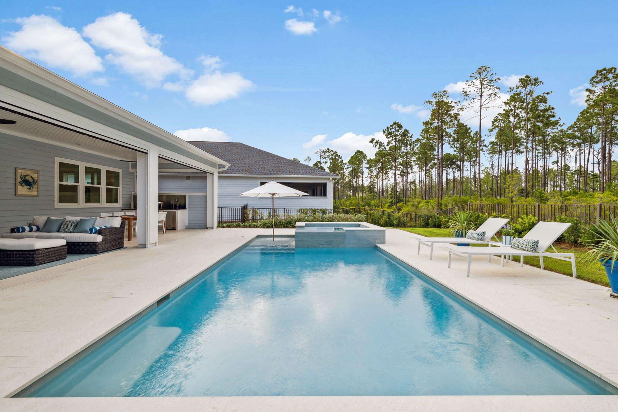 282 W Lafayette Road
