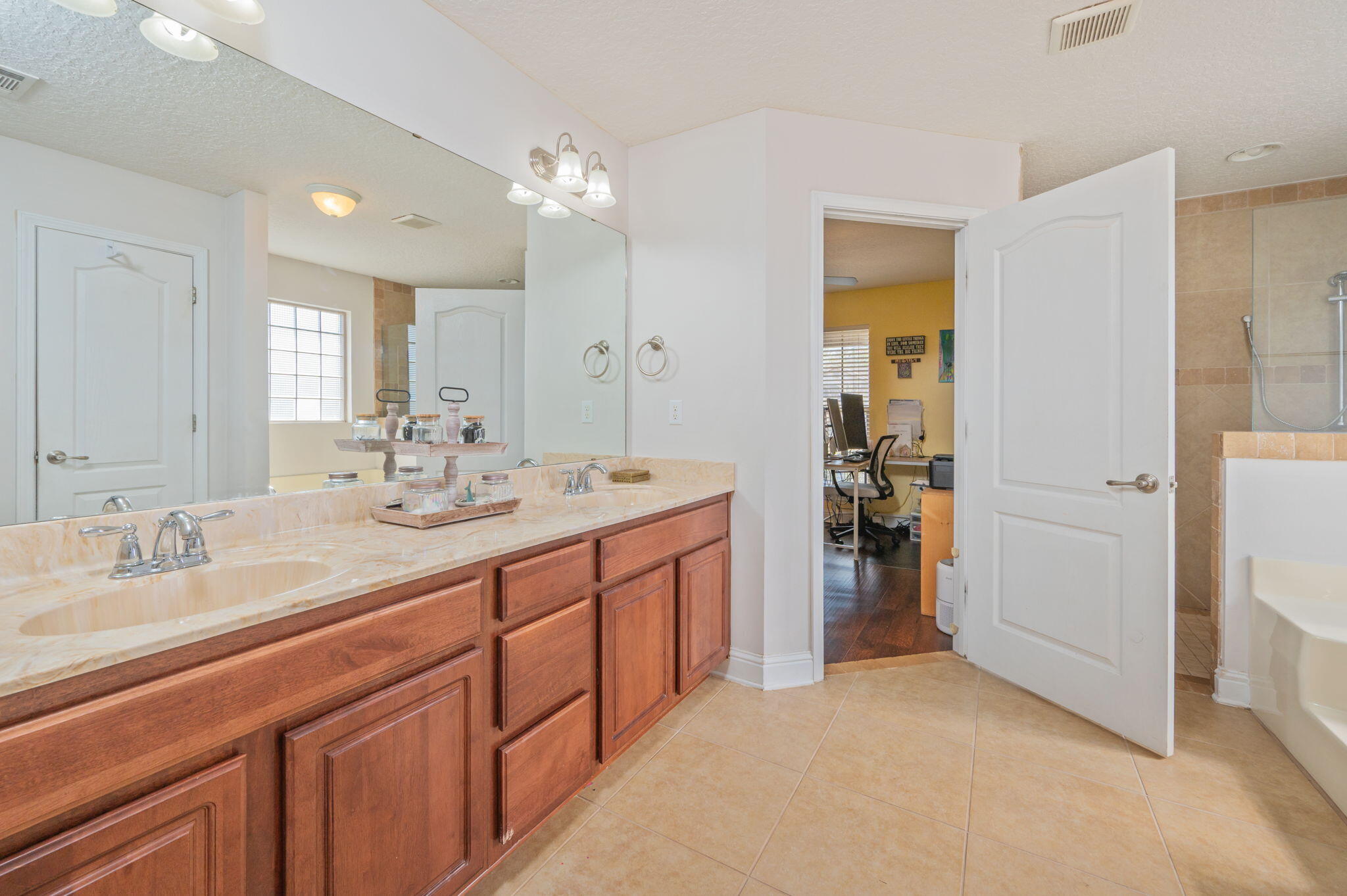 BROOKE ESTATES PH III - Residential