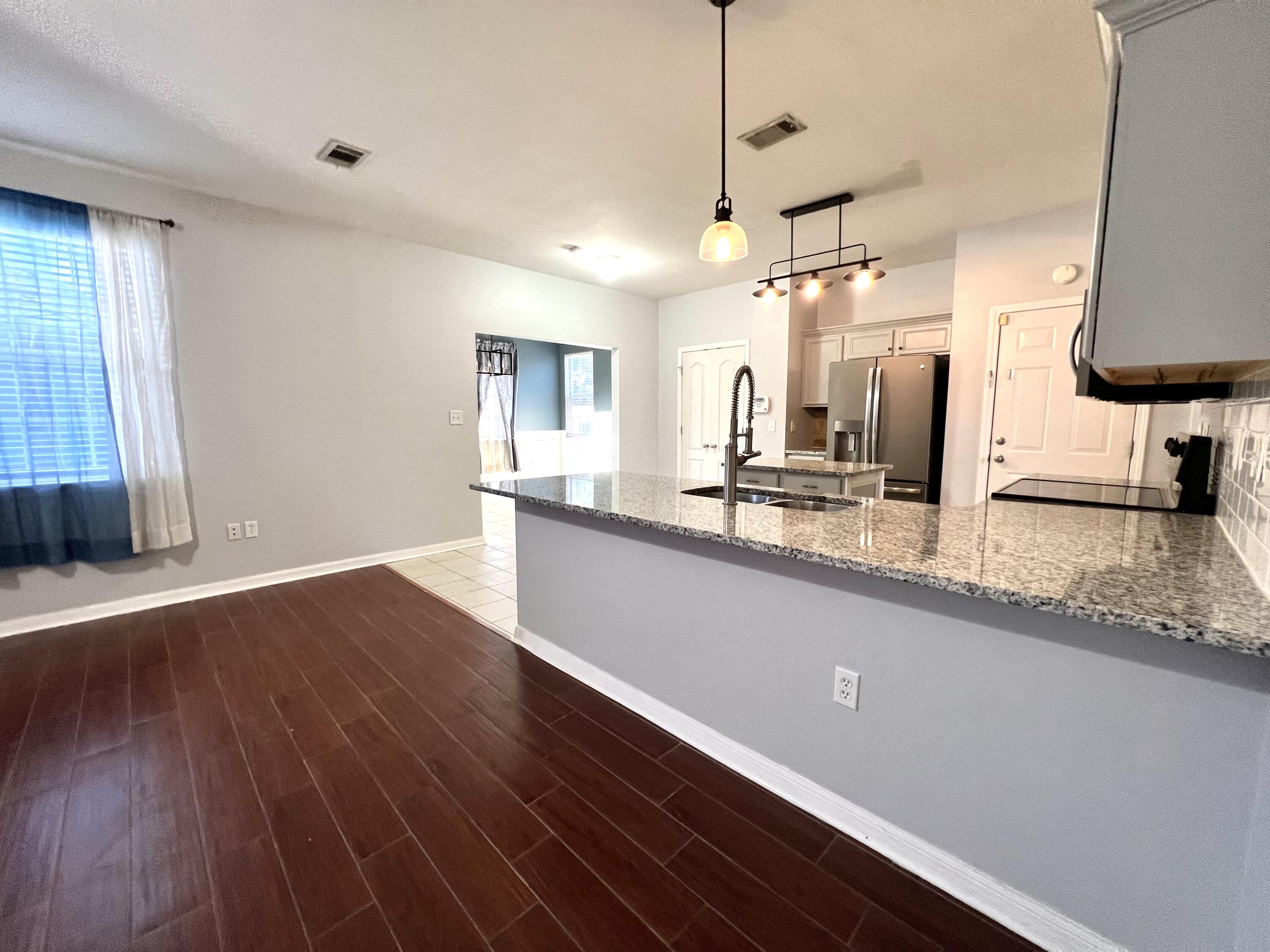 SANDY RIDGE ESTATES - Residential Lease