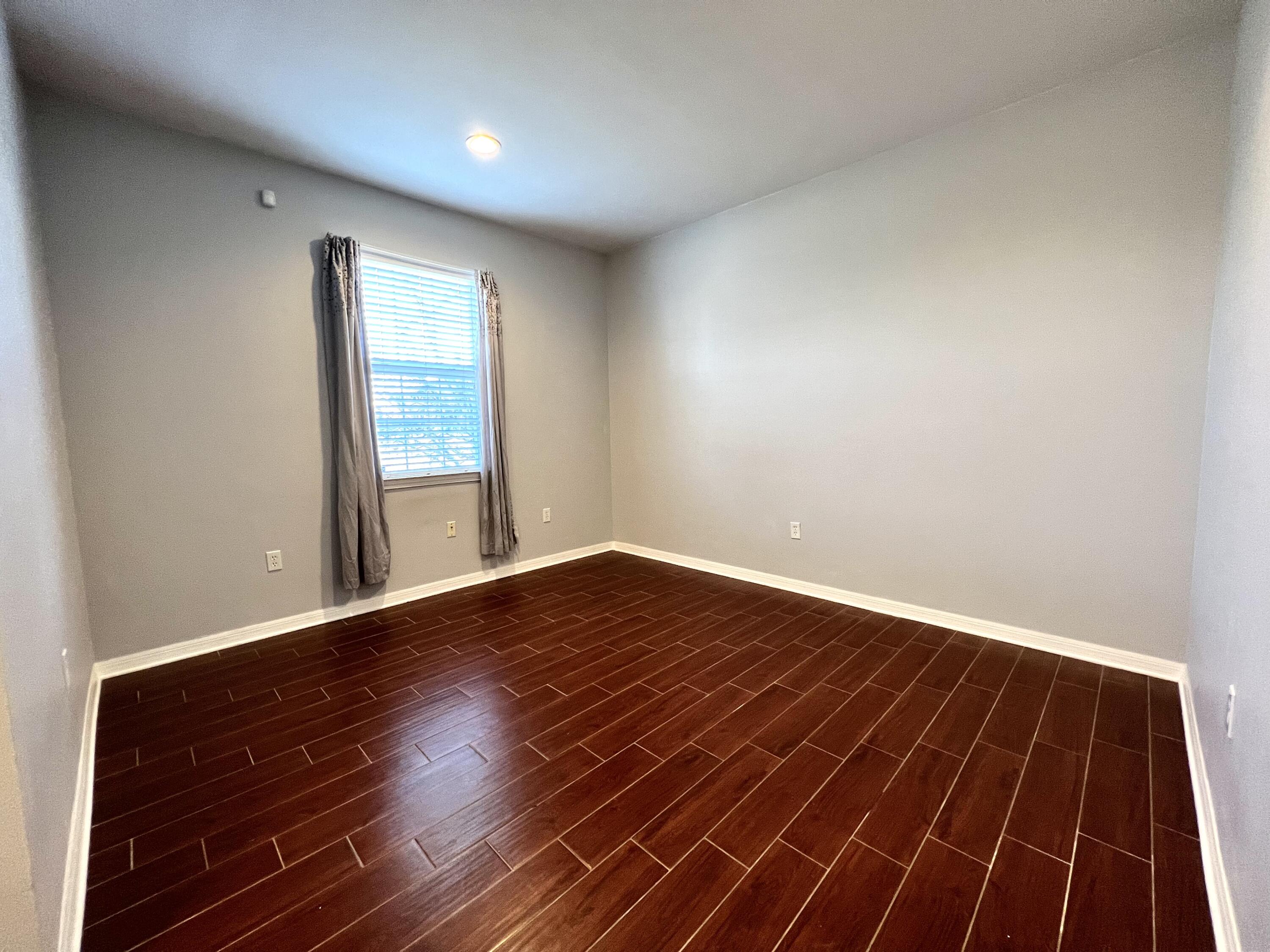 SANDY RIDGE ESTATES - Residential Lease