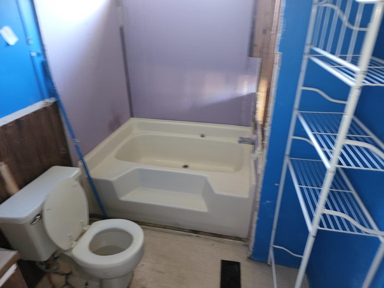 M/H NORTH (221000.10) - Residential