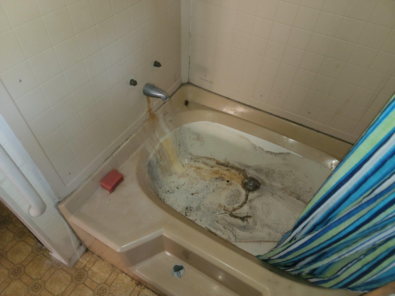 M/H NORTH (221000.10) - Residential