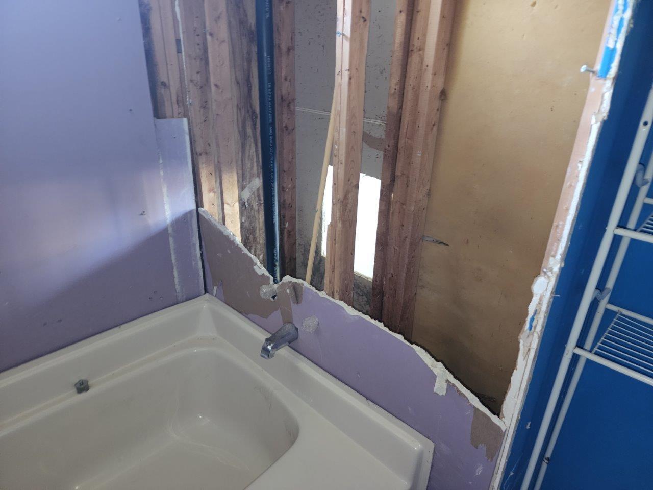 M/H NORTH (221000.10) - Residential