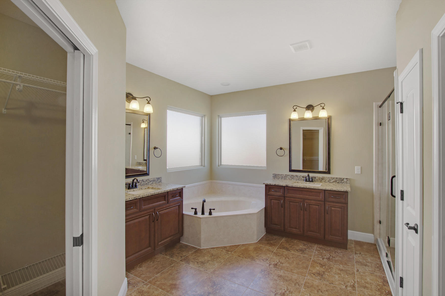 MAJESTIC OAKS AT OCEAN CITY - Residential