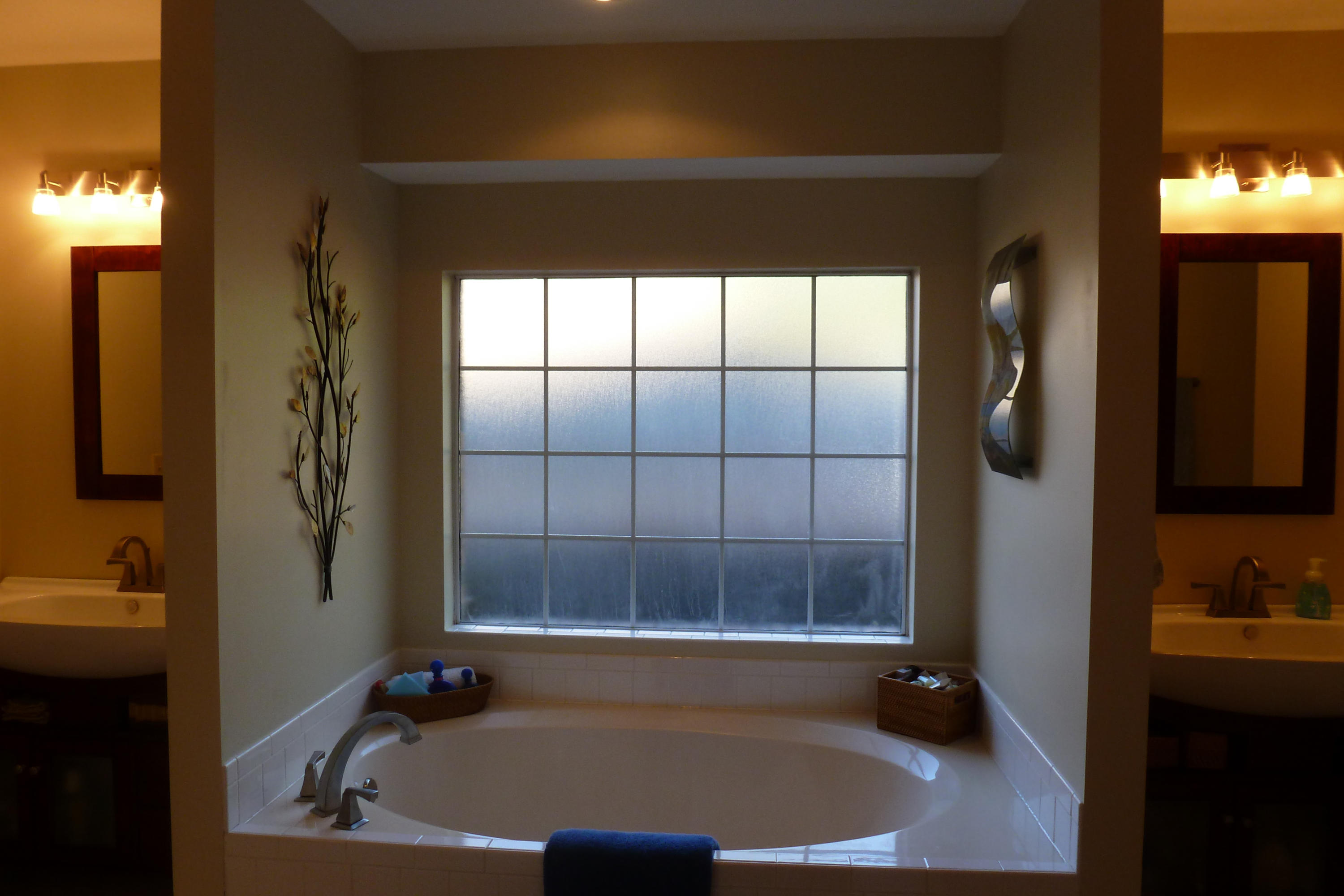 PARKWOOD ESTATES PH 1 BLUEWATER BAY - Residential