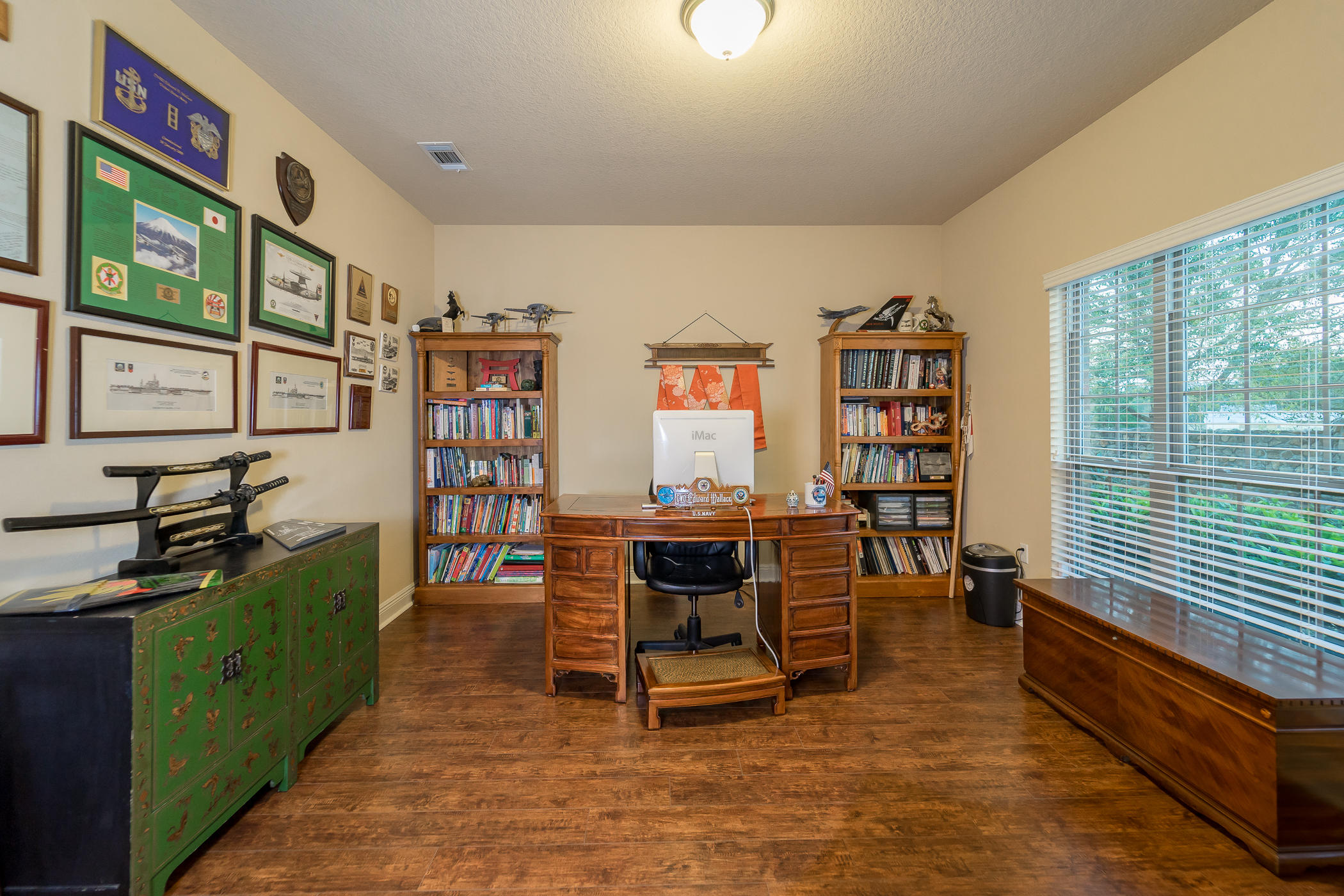 BROWNSTONE MANOR - Residential