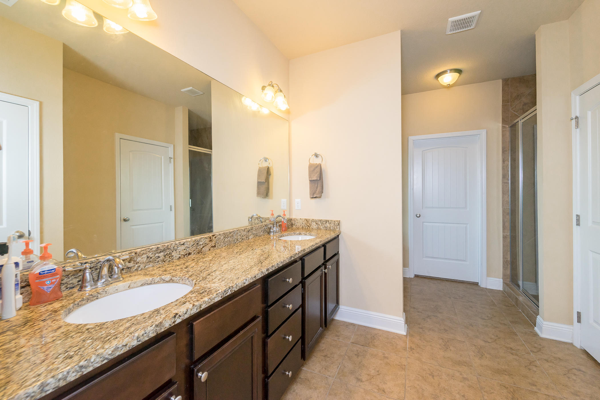 BROWNSTONE MANOR - Residential