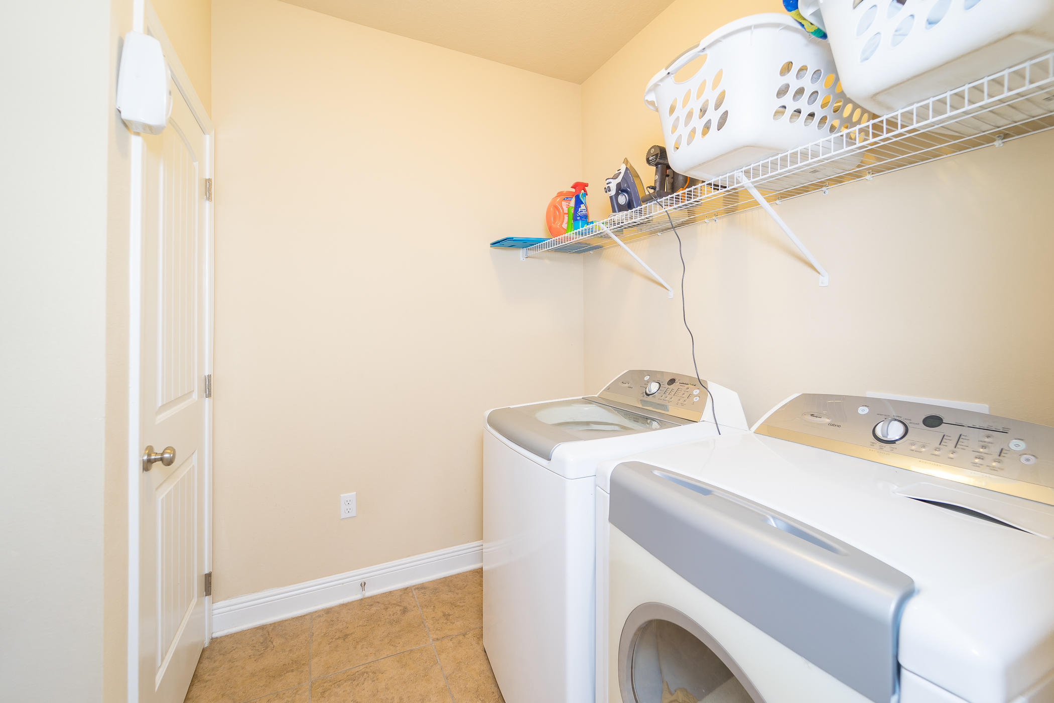 BROWNSTONE MANOR - Residential