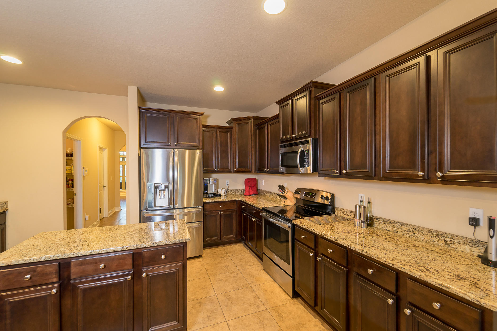 BROWNSTONE MANOR - Residential