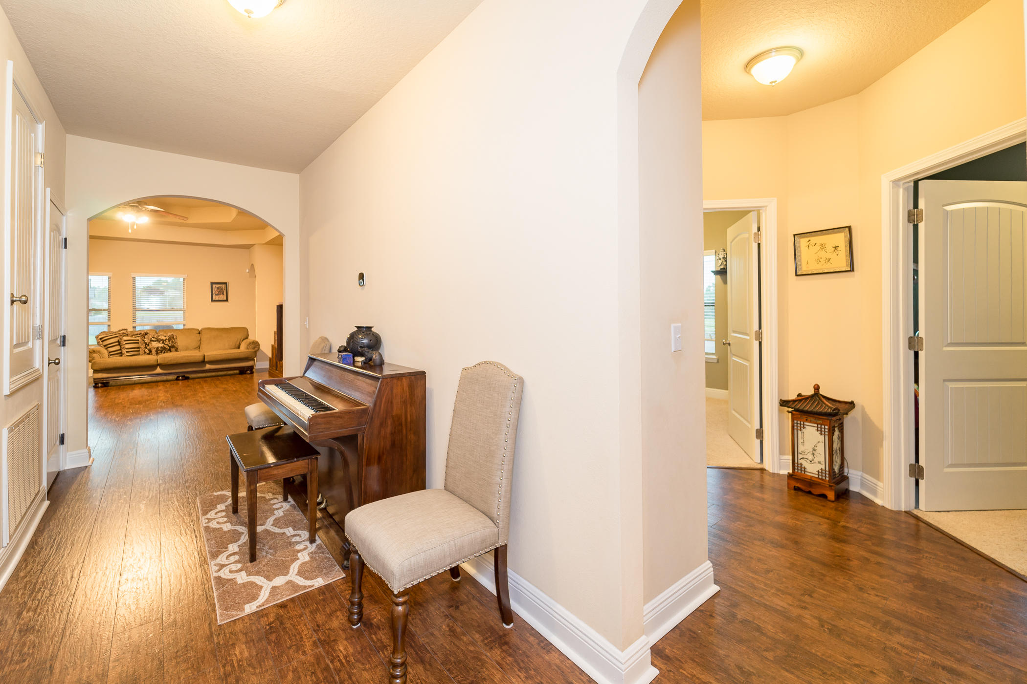 BROWNSTONE MANOR - Residential