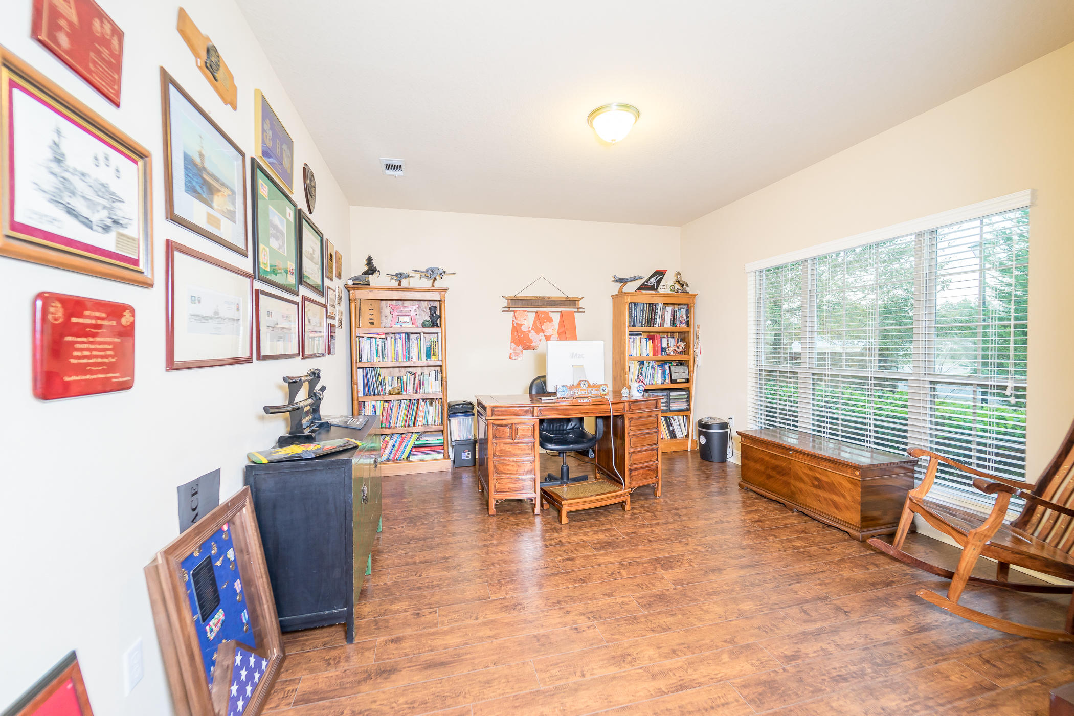 BROWNSTONE MANOR - Residential