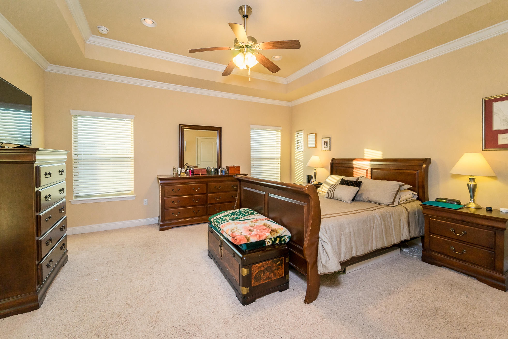 BROWNSTONE MANOR - Residential