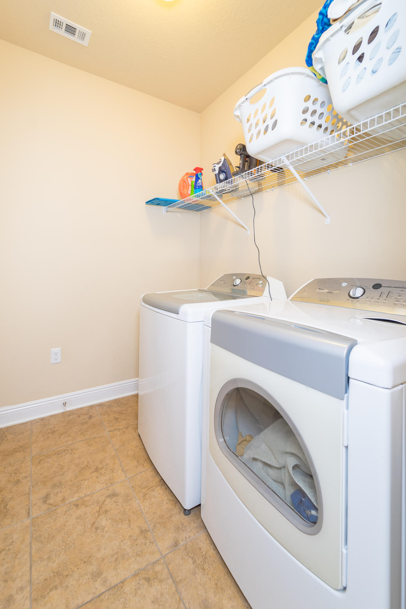 BROWNSTONE MANOR - Residential