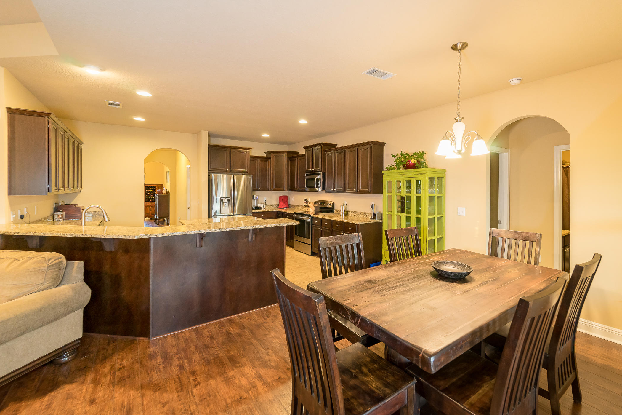 BROWNSTONE MANOR - Residential