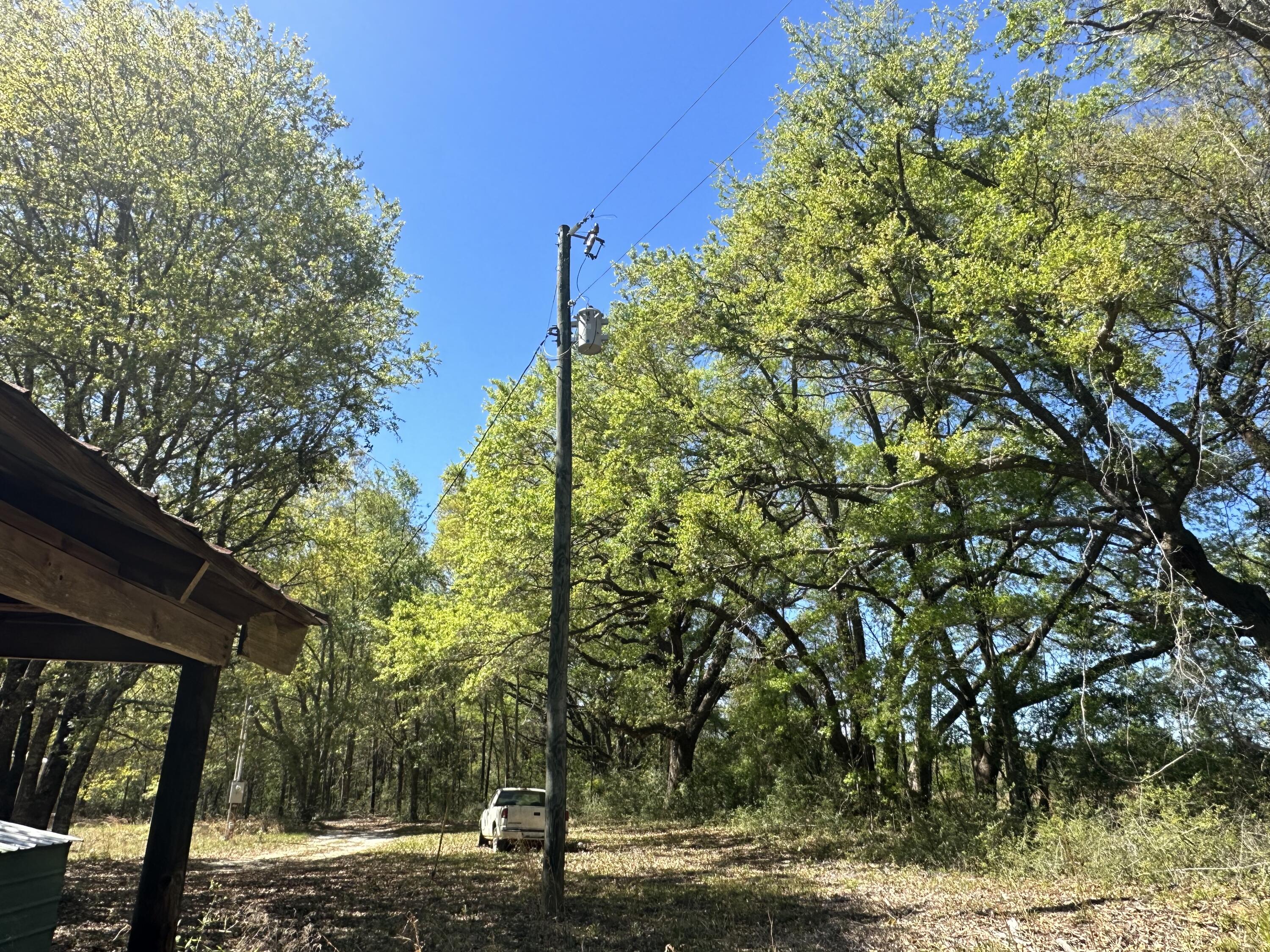 METES & BOUNDS - Land