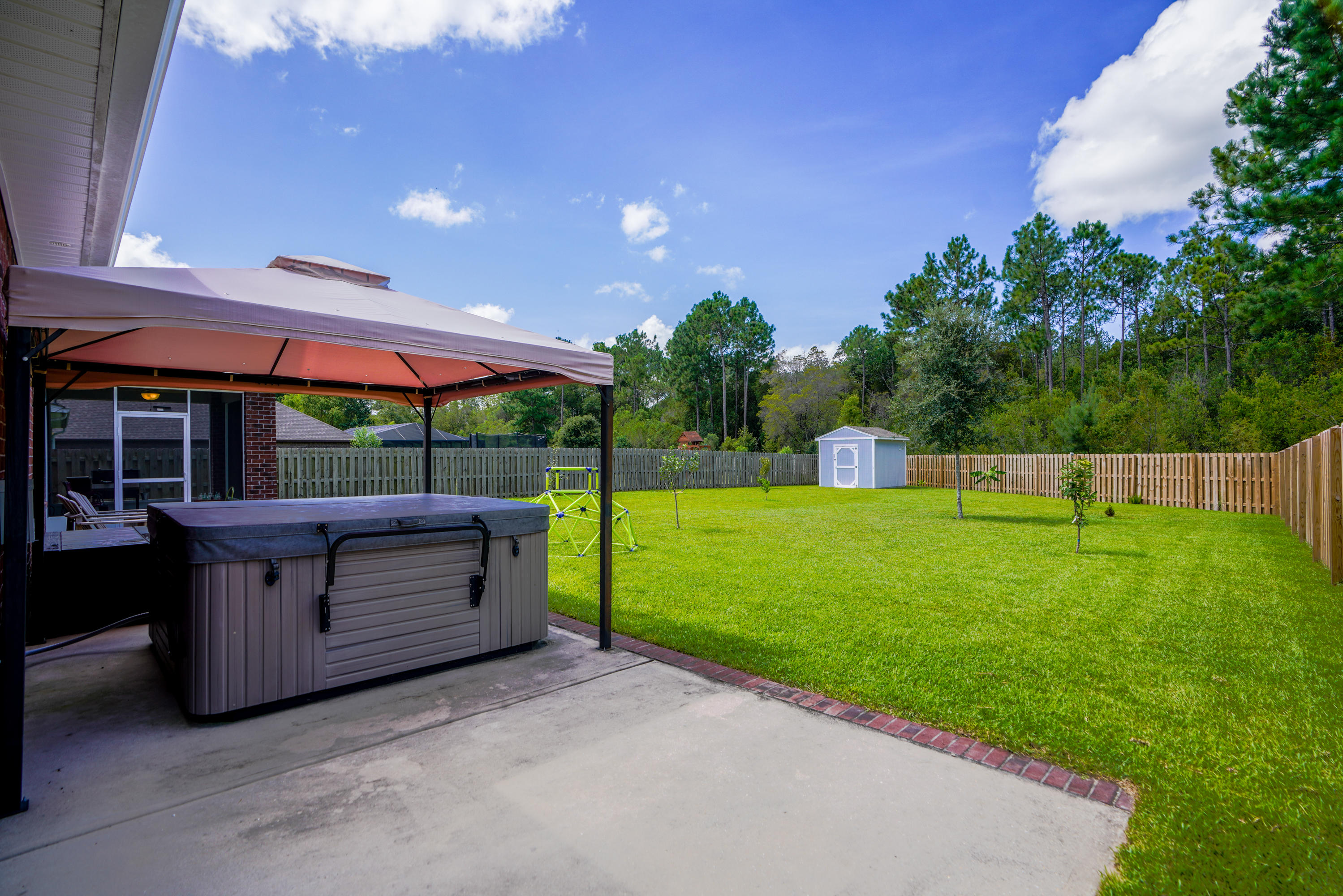 HAMMOCK BAY - Residential