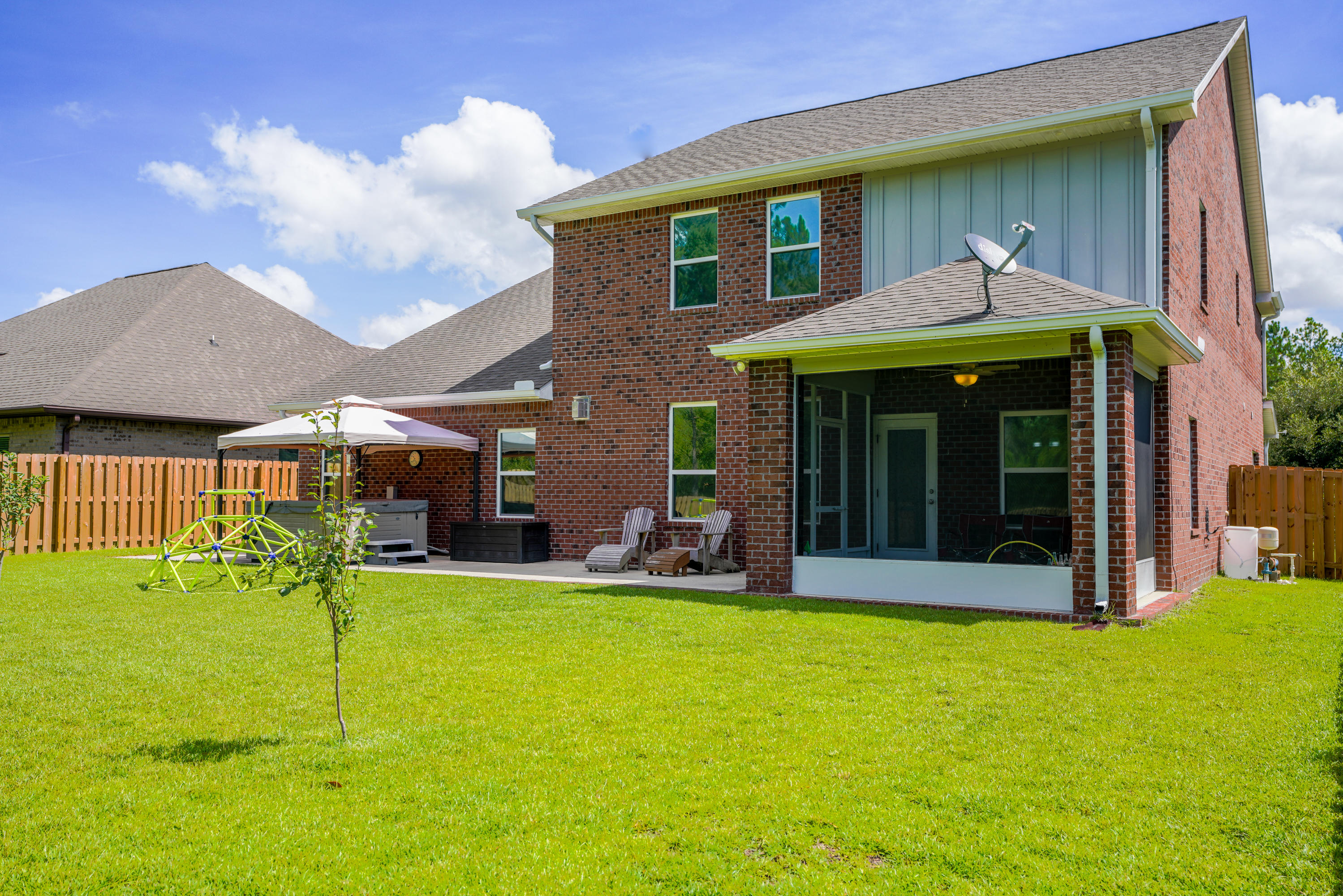 HAMMOCK BAY - Residential