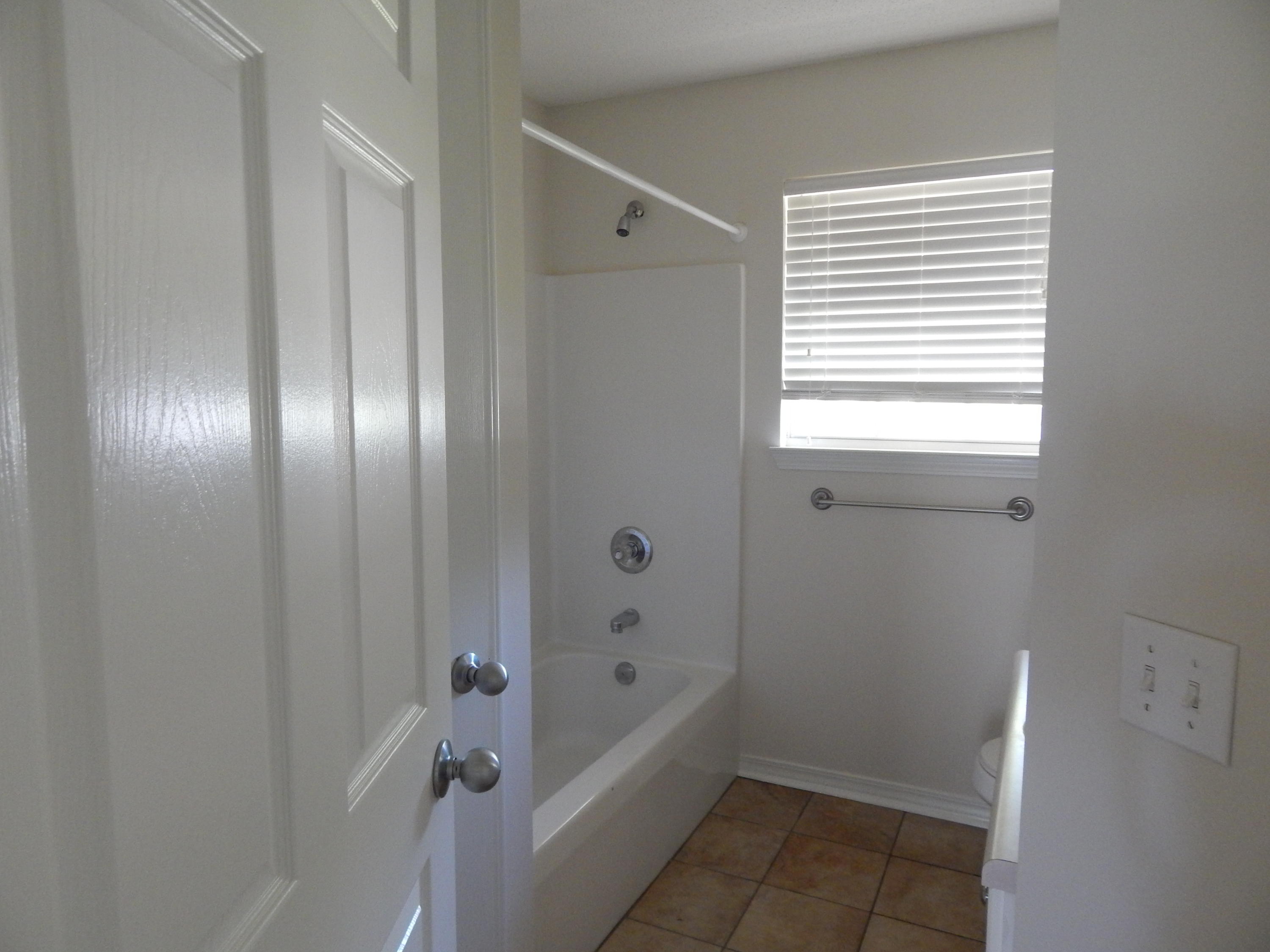 CHEROKEE BEND S/D - Residential