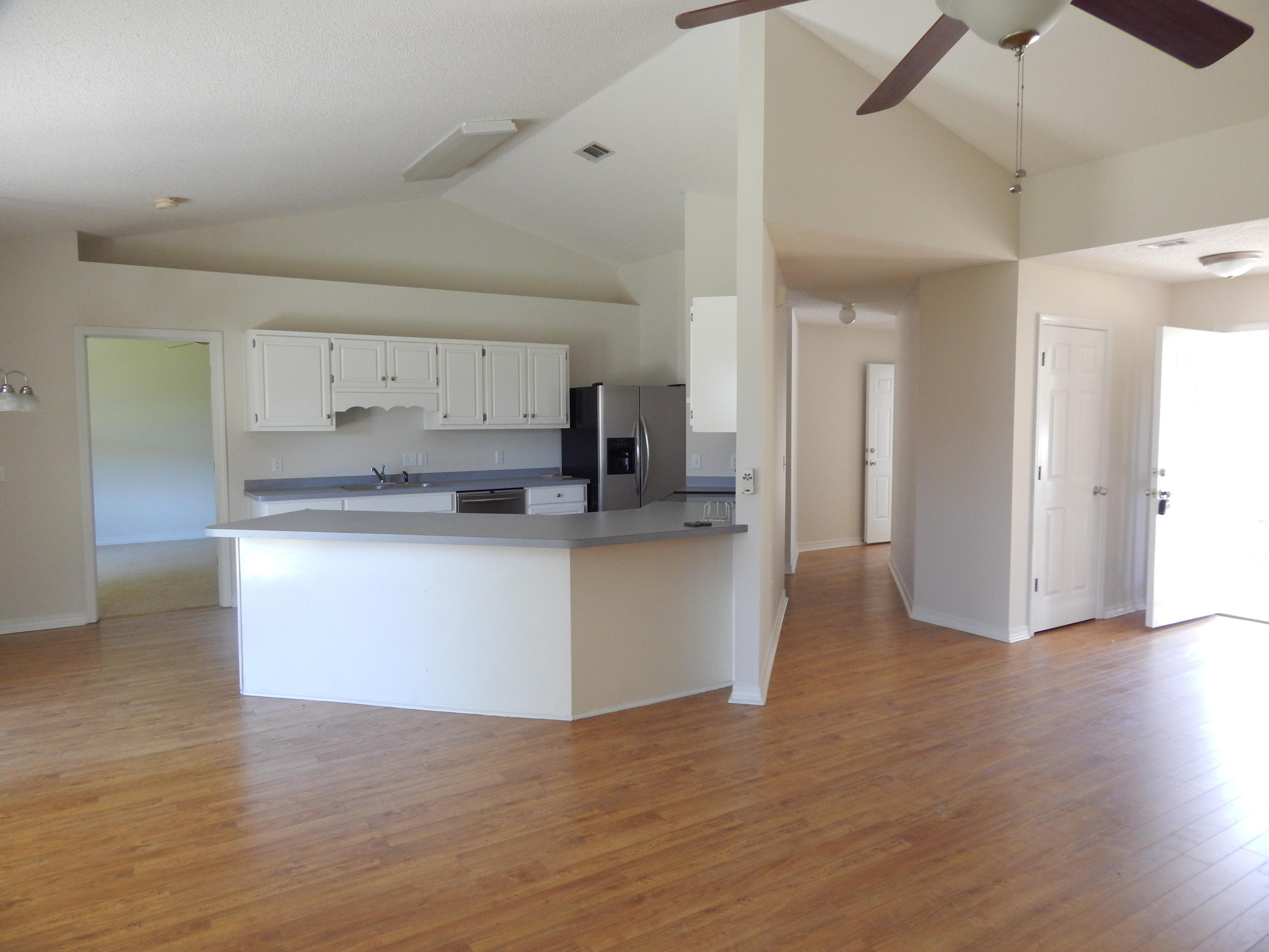 CHEROKEE BEND S/D - Residential
