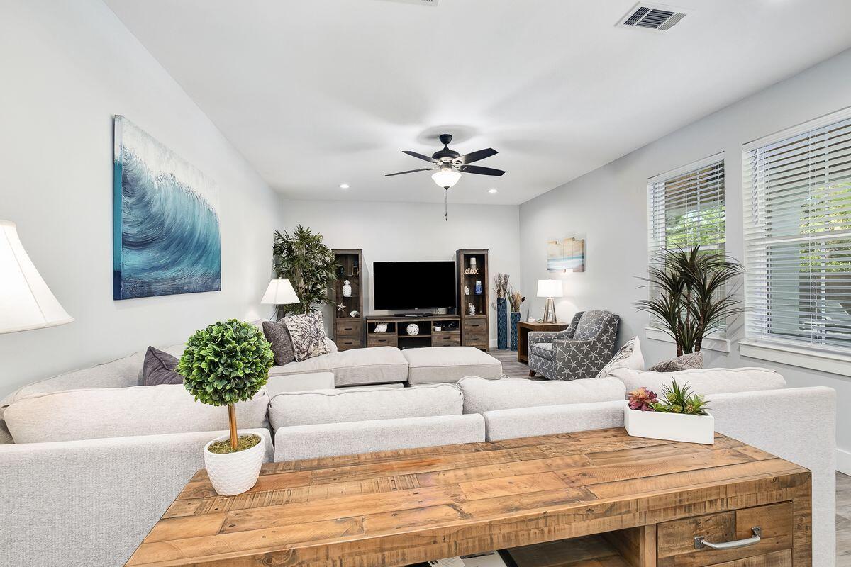 FRANGISTA BEACH 2ND ADDN - Residential