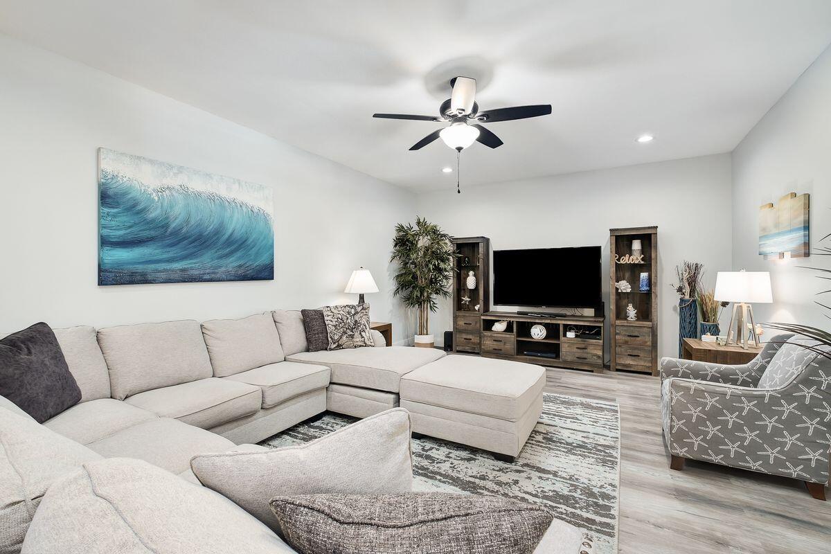 FRANGISTA BEACH 2ND ADDN - Residential