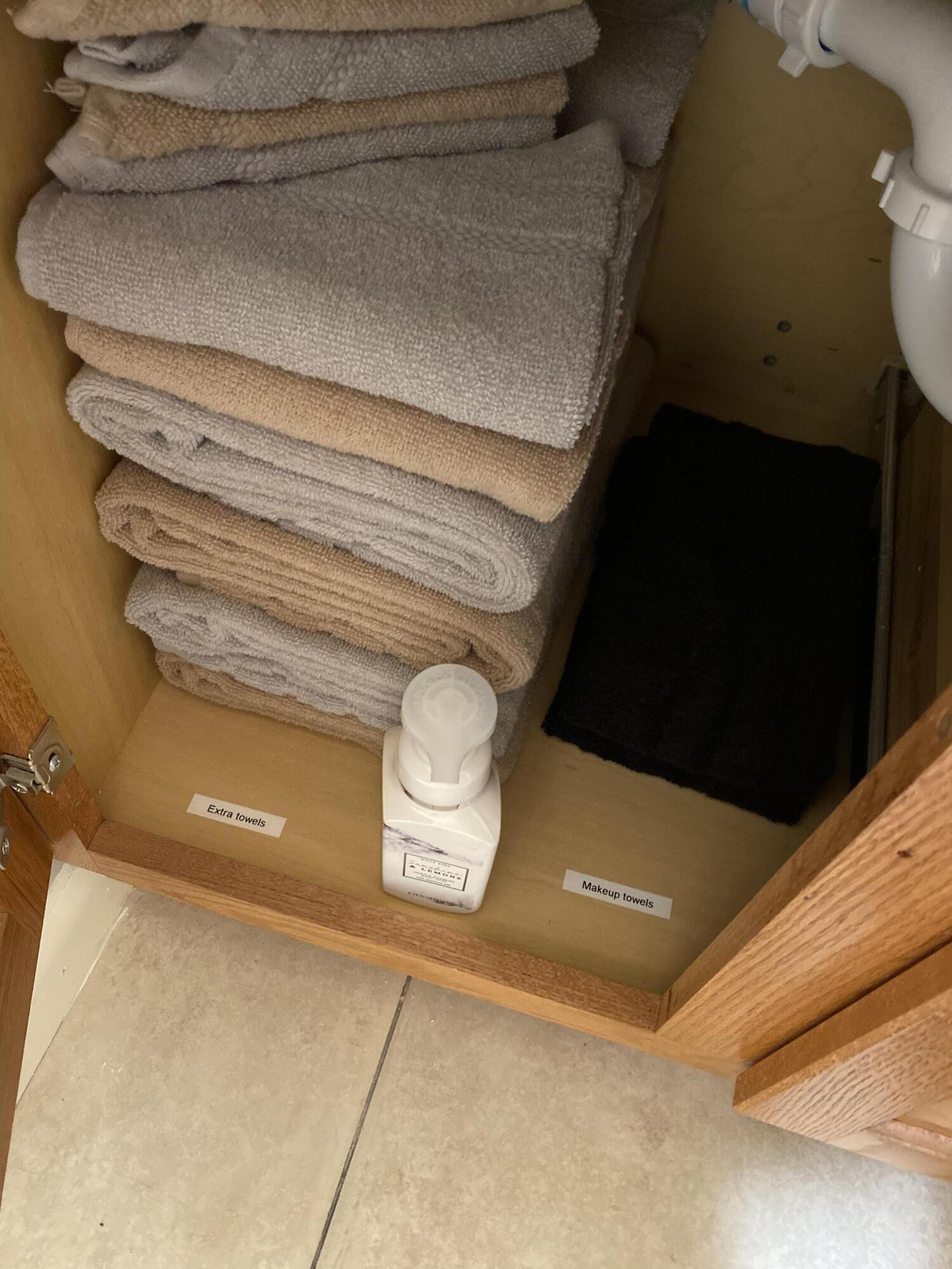 CEDARS CONDO - Residential Lease