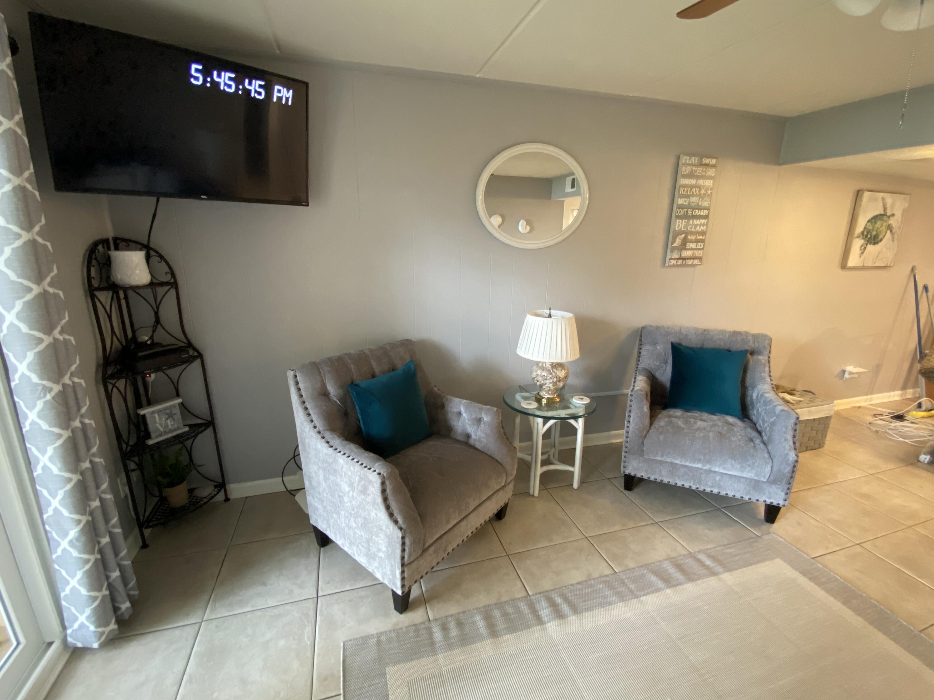 CEDARS CONDO - Residential Lease