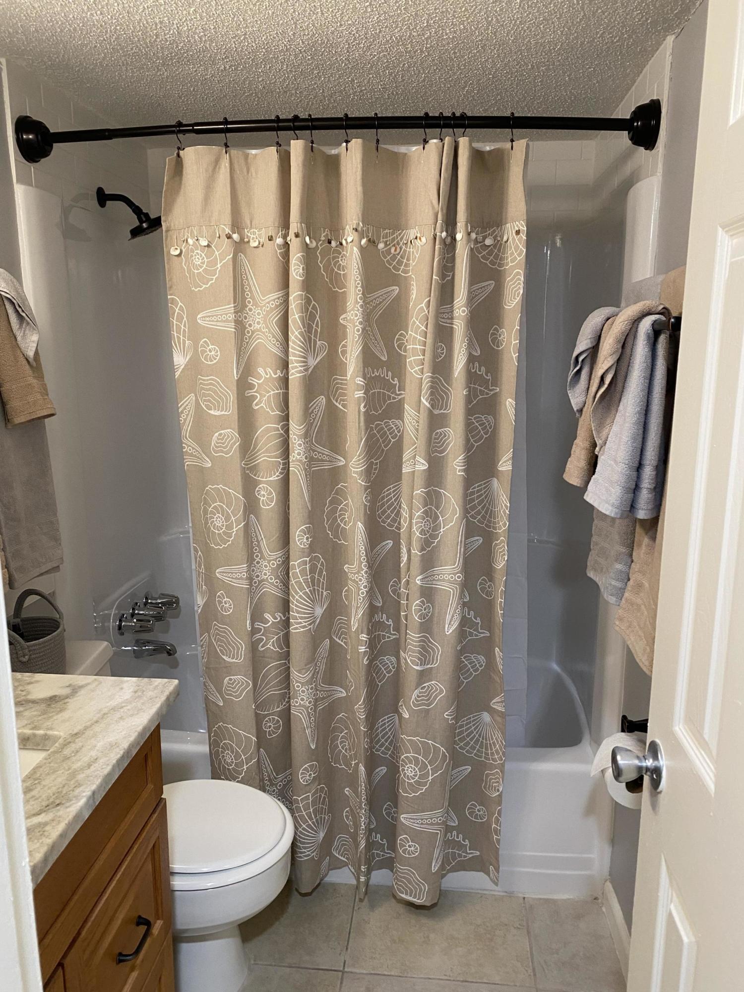 CEDARS CONDO - Residential Lease