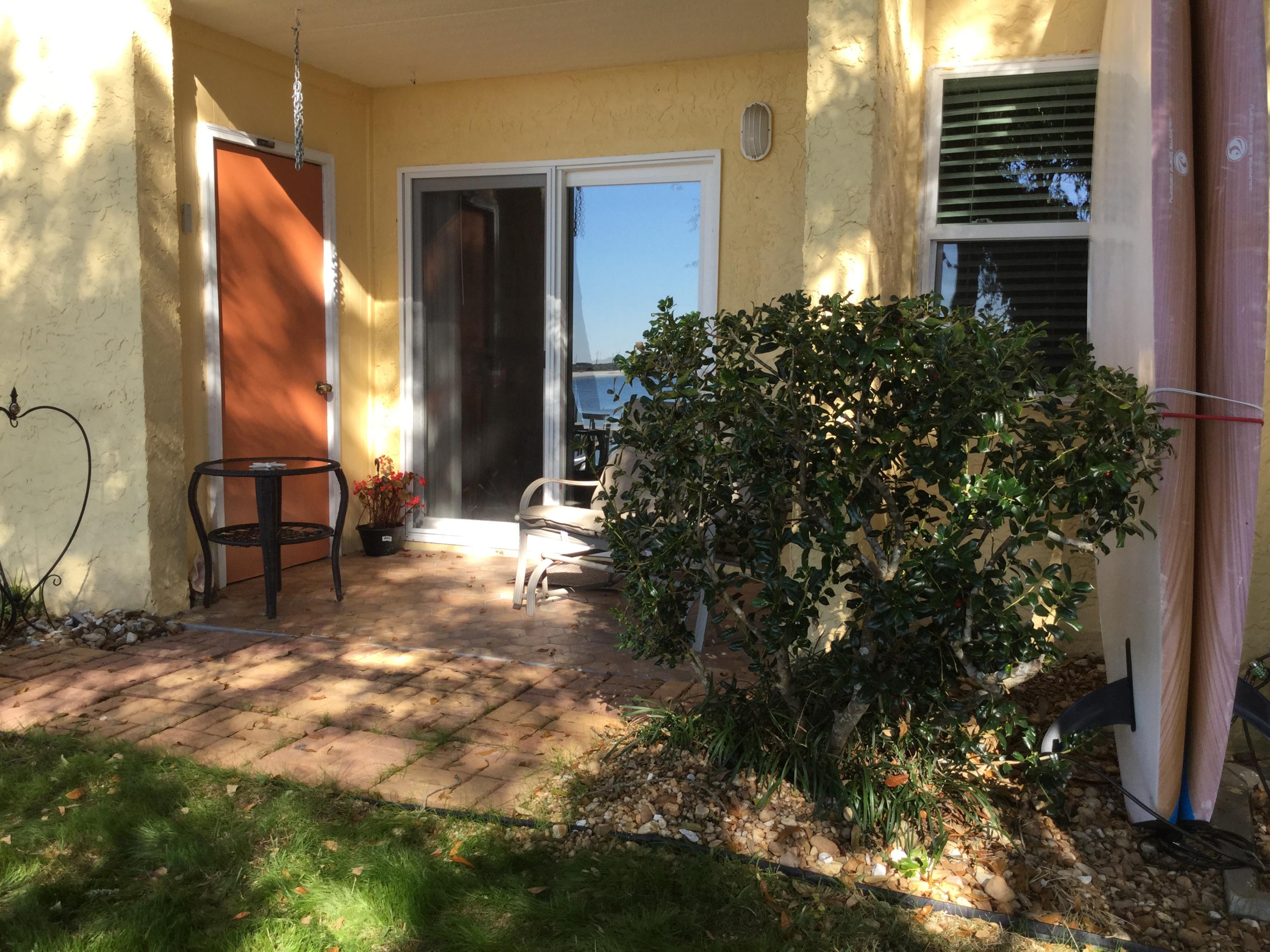 CEDARS CONDO - Residential Lease