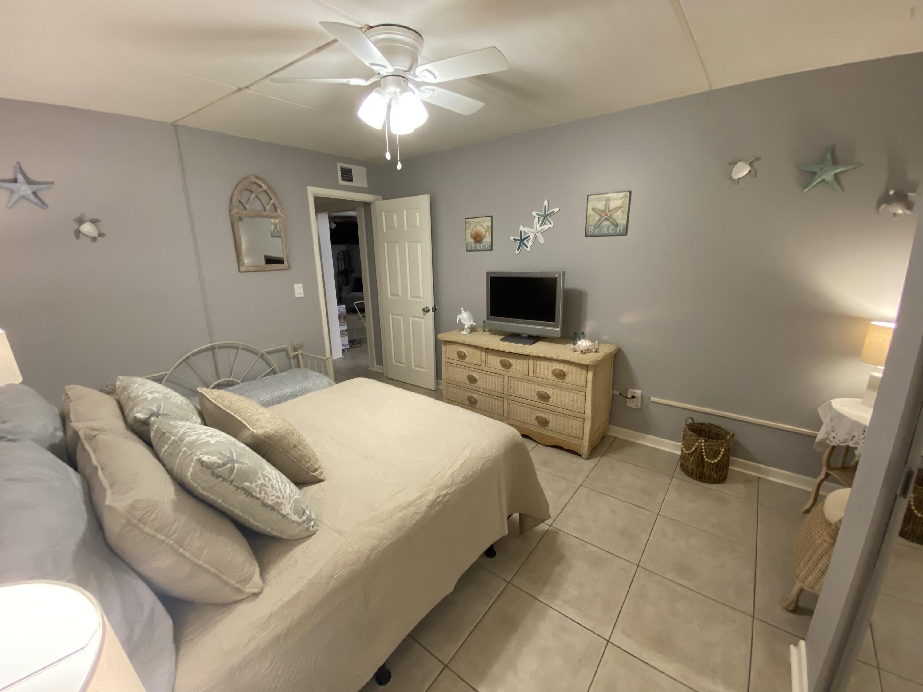 CEDARS CONDO - Residential Lease