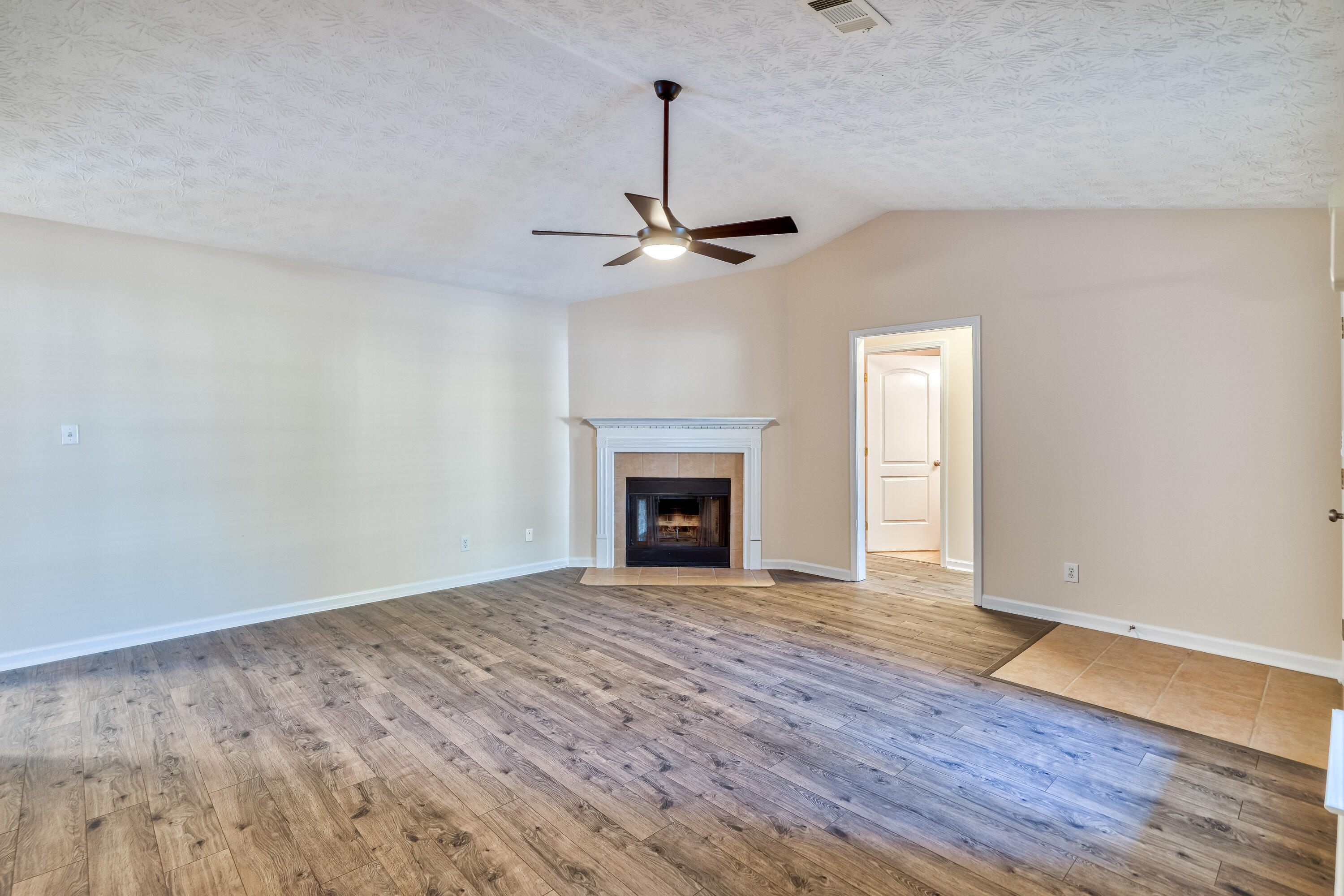 MALLET BAYOU S/D - Residential Lease