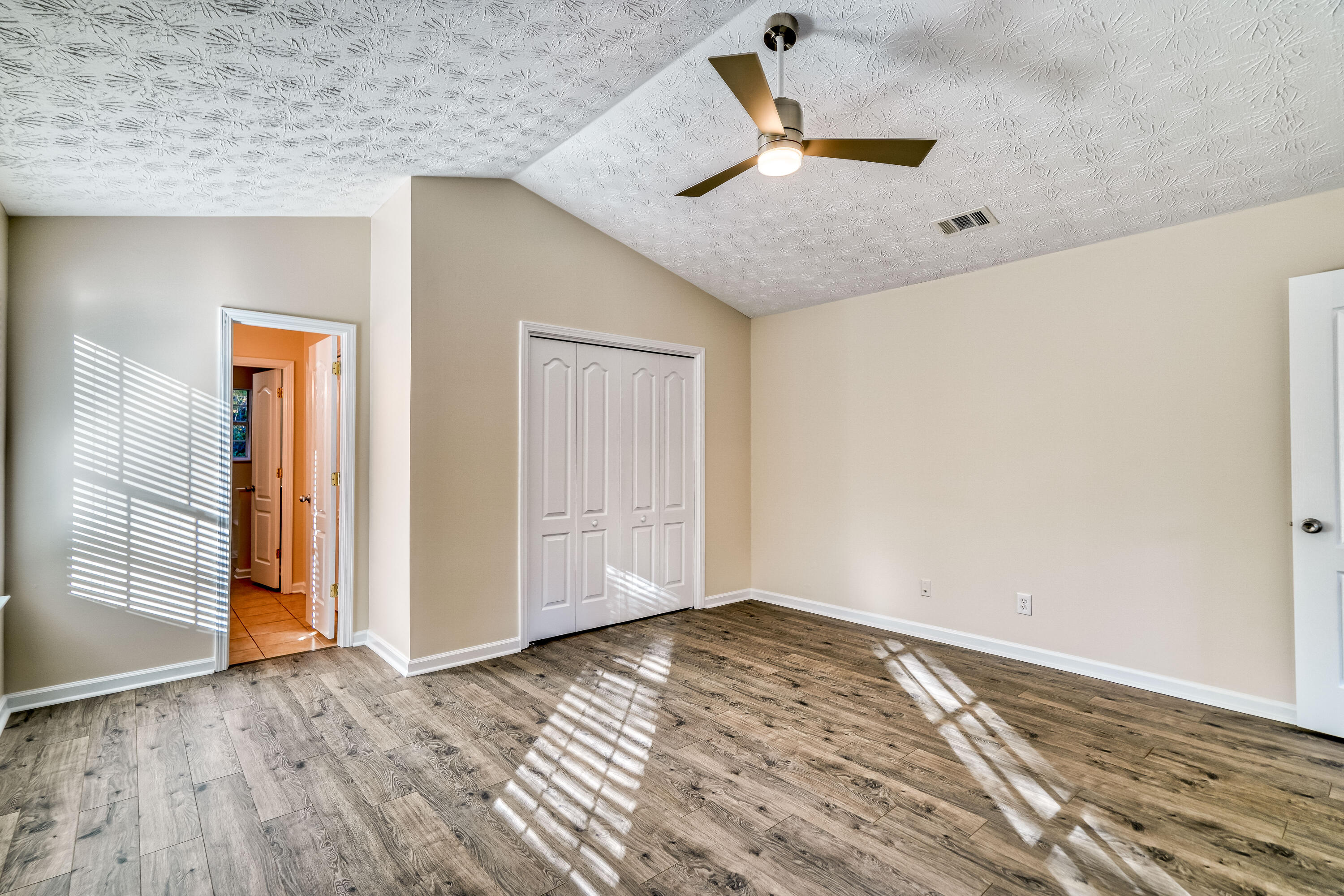 MALLET BAYOU S/D - Residential Lease