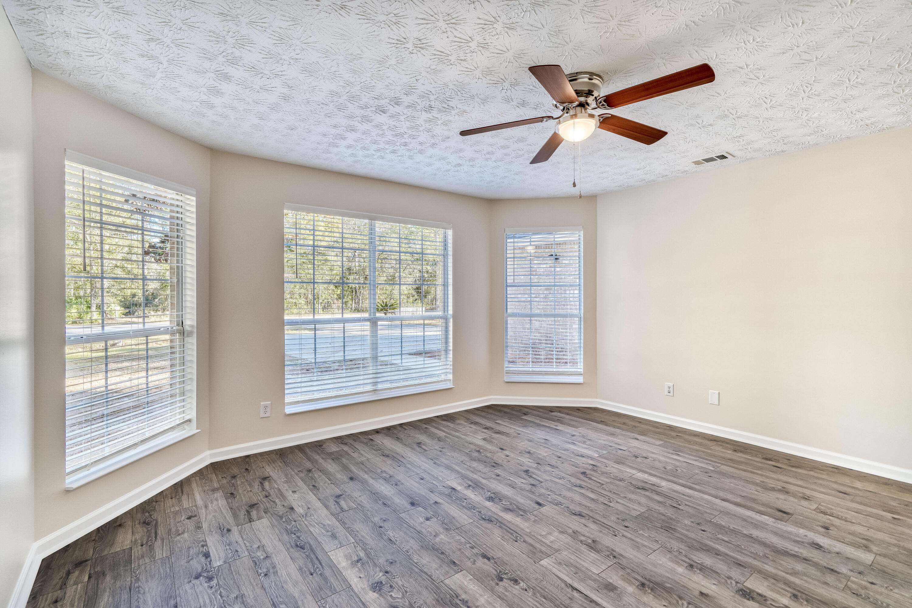 MALLET BAYOU S/D - Residential Lease