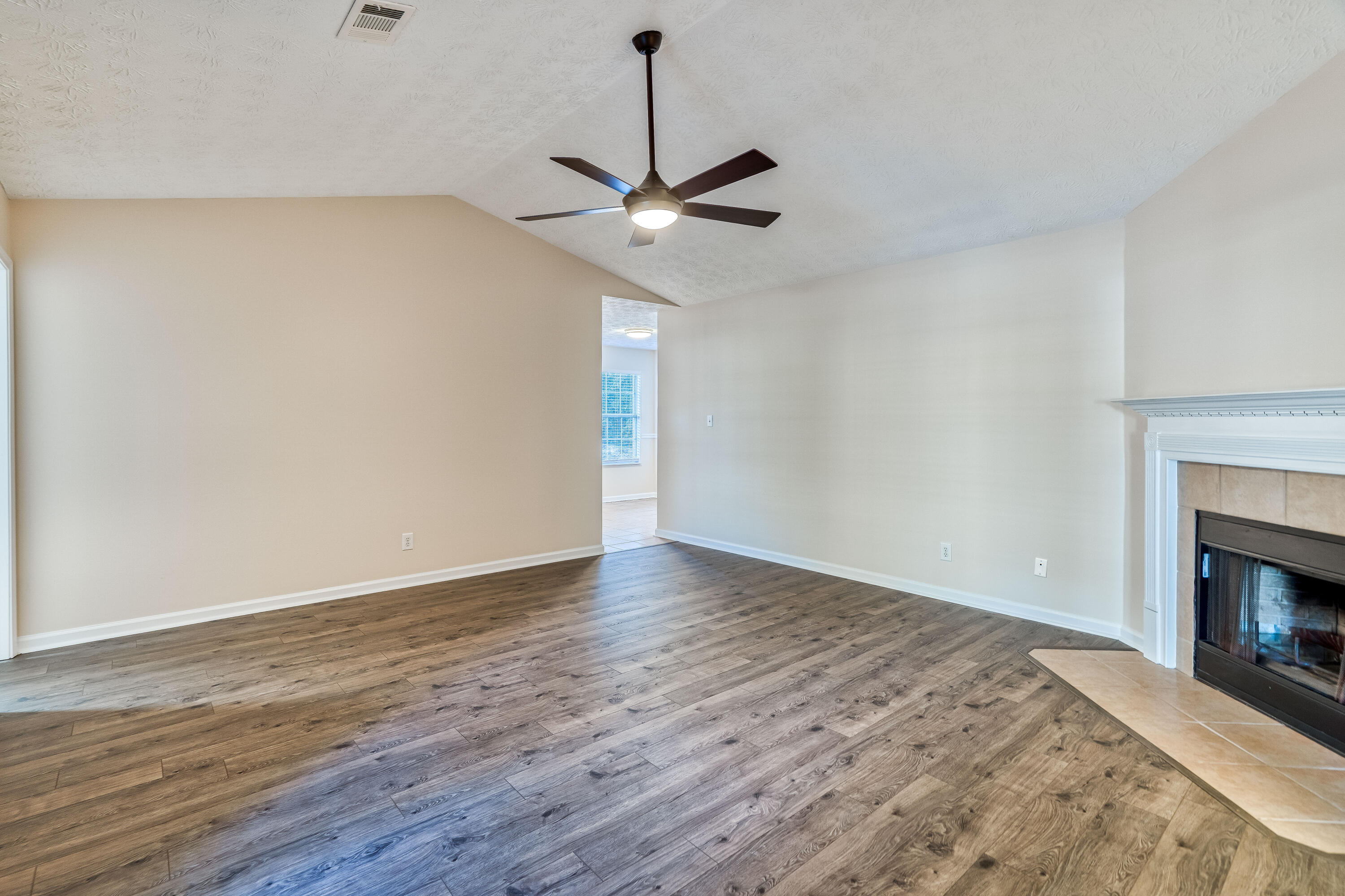 MALLET BAYOU S/D - Residential Lease