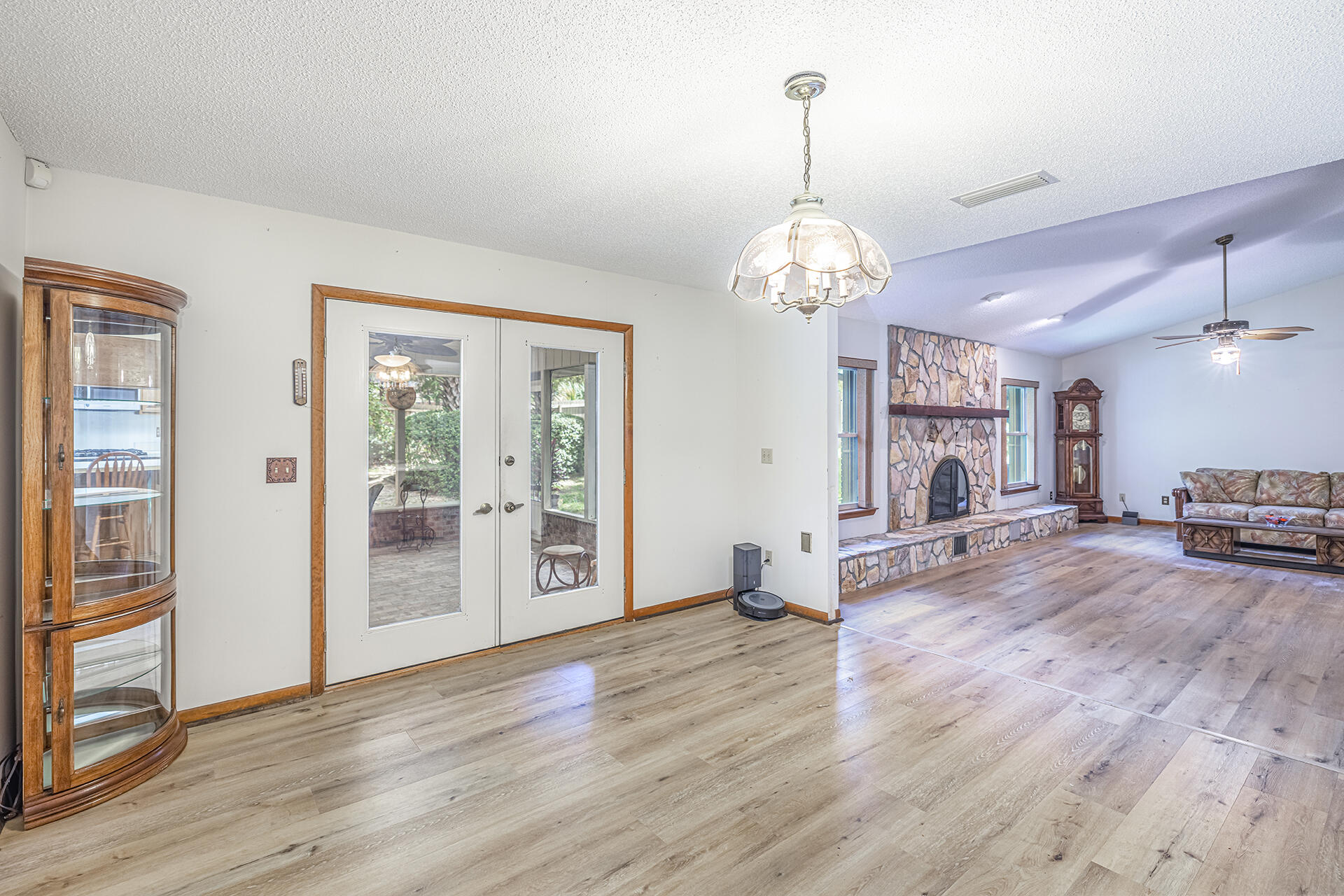 EDGEWATER VILLAGE NORTH - Residential