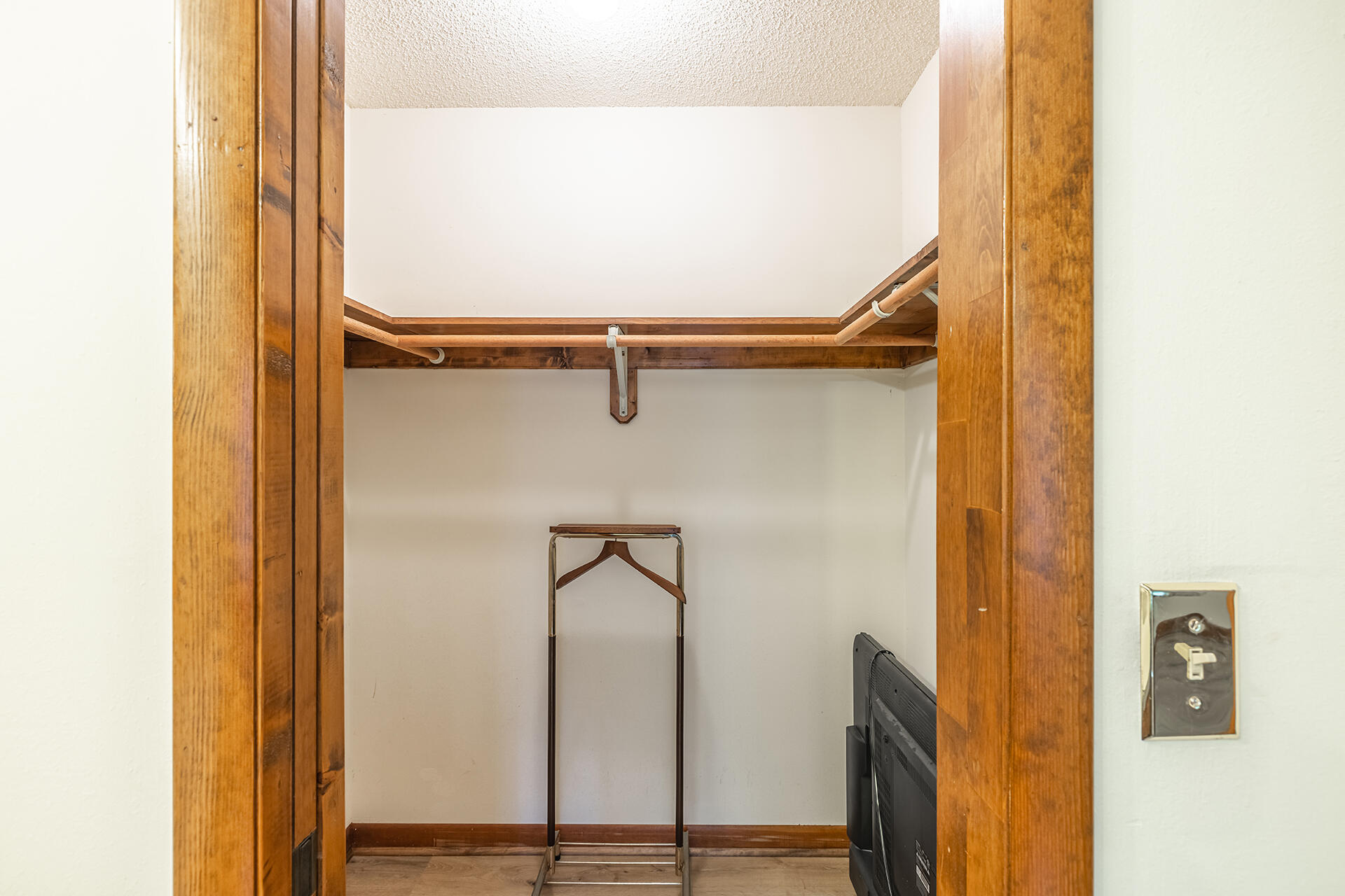 EDGEWATER VILLAGE NORTH - Residential