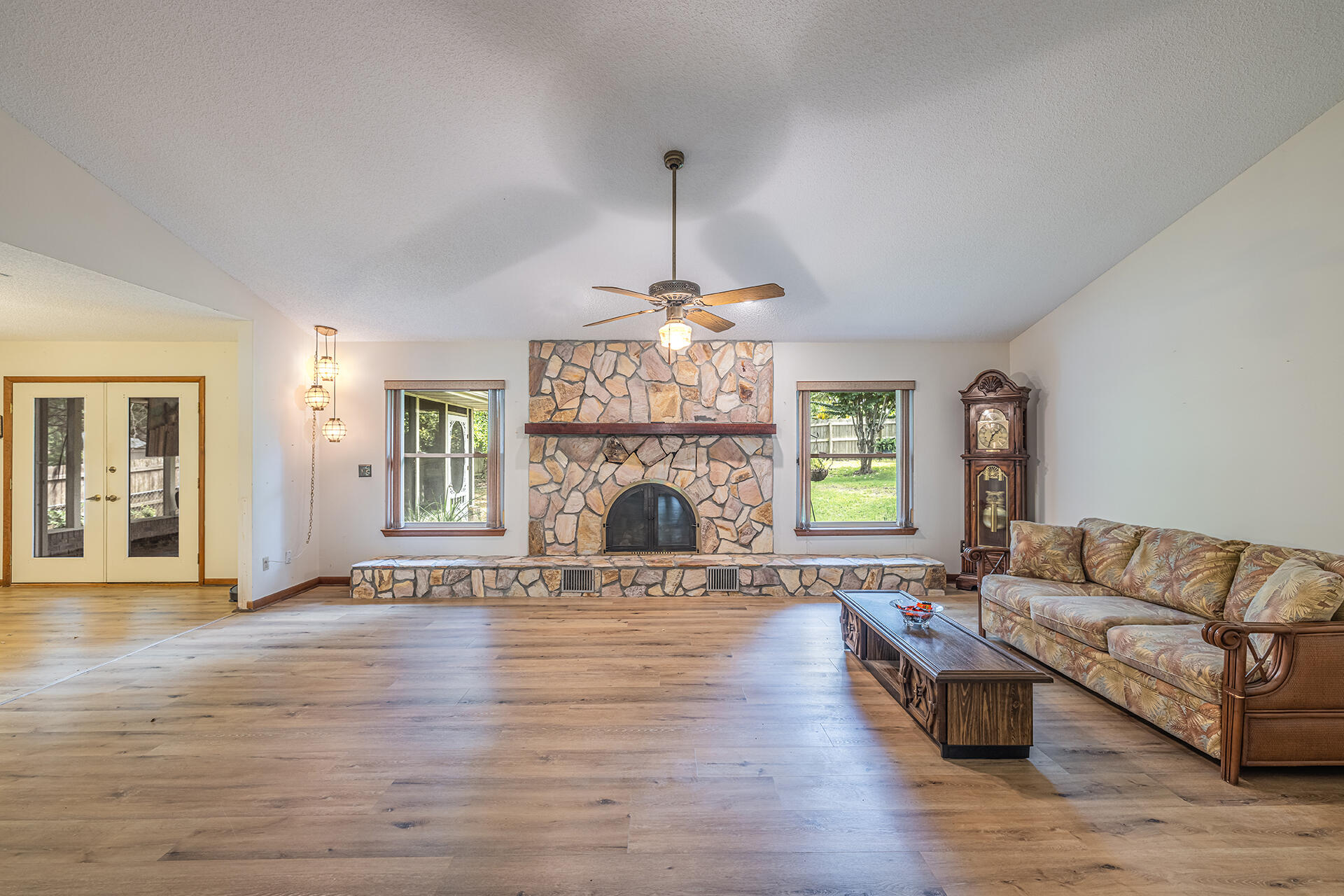 EDGEWATER VILLAGE NORTH - Residential