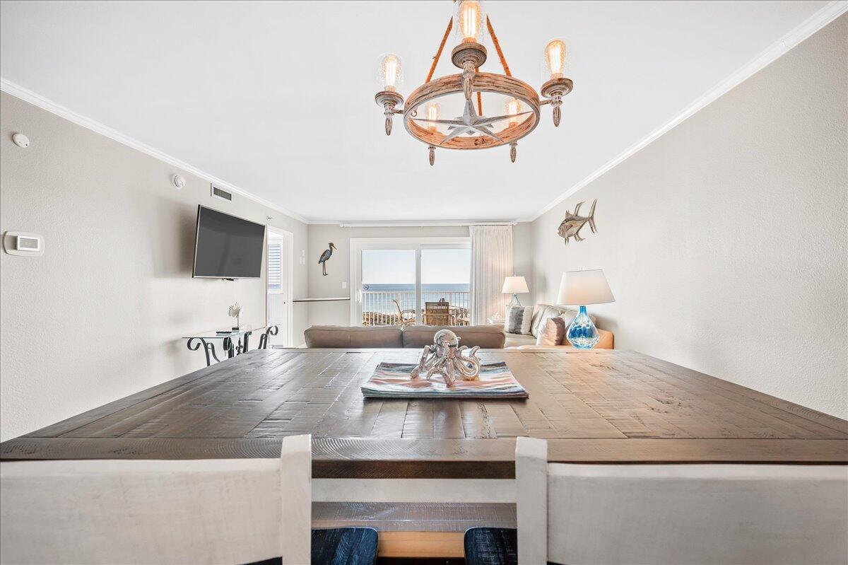 ISLANDER CONDO - Residential