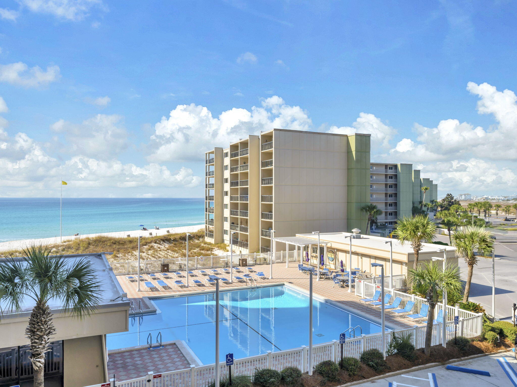 PINNACLE PORT - Residential