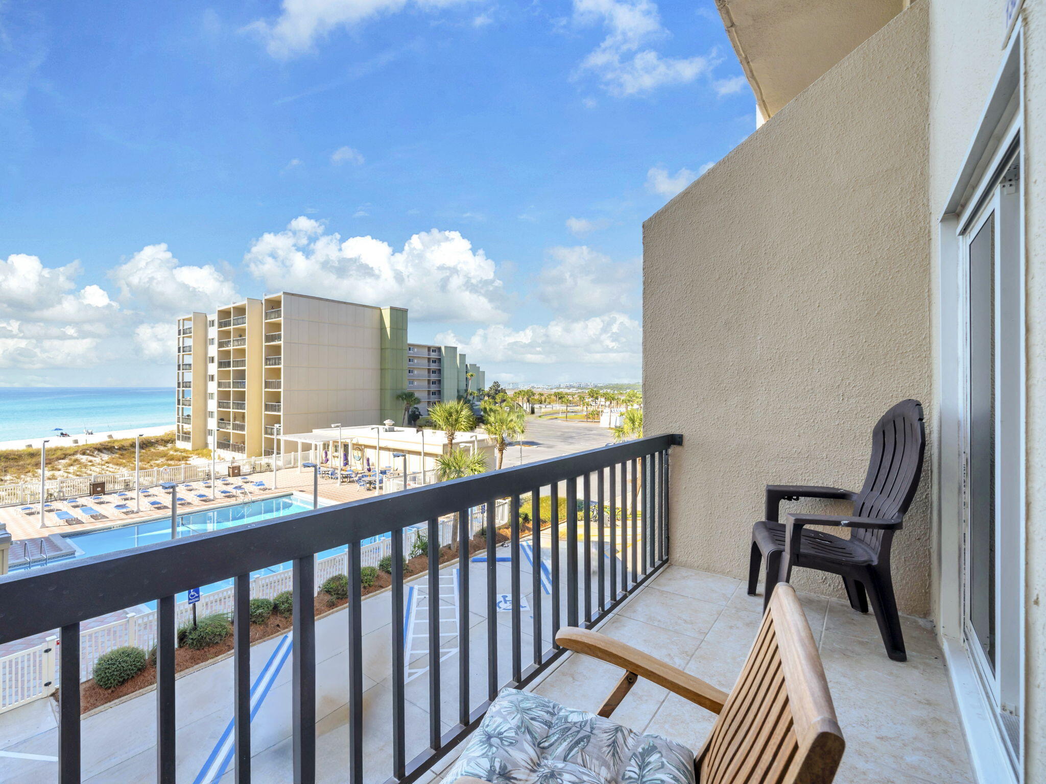 PINNACLE PORT - Residential