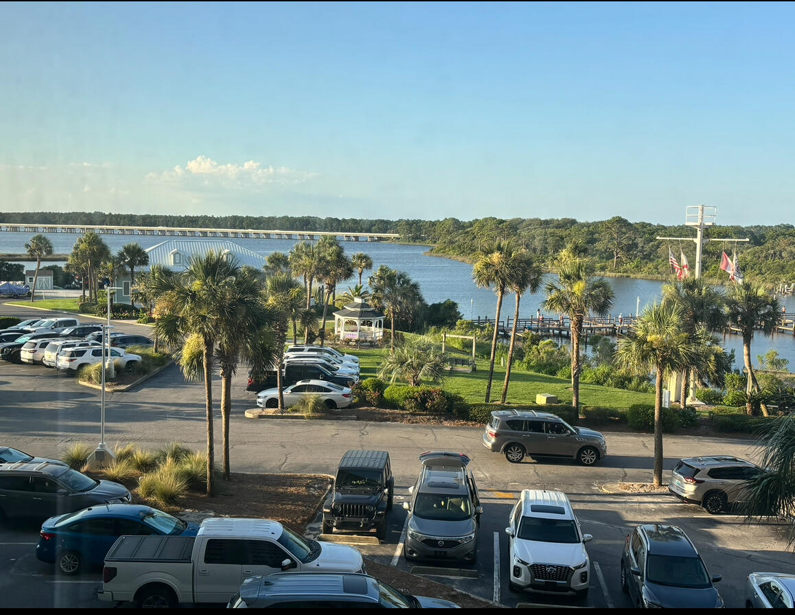 PINNACLE PORT - Residential