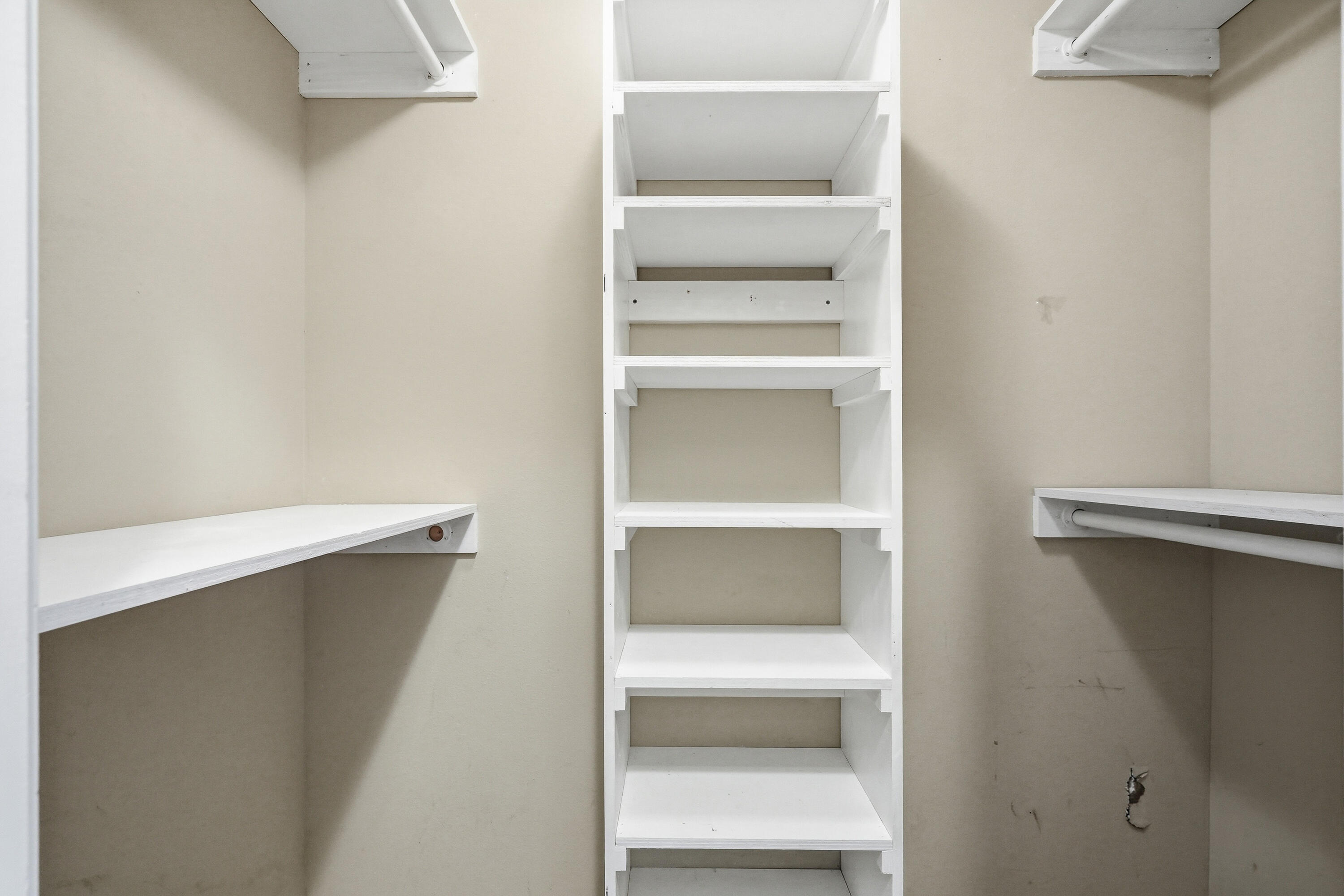 THE MEADOWS - Residential